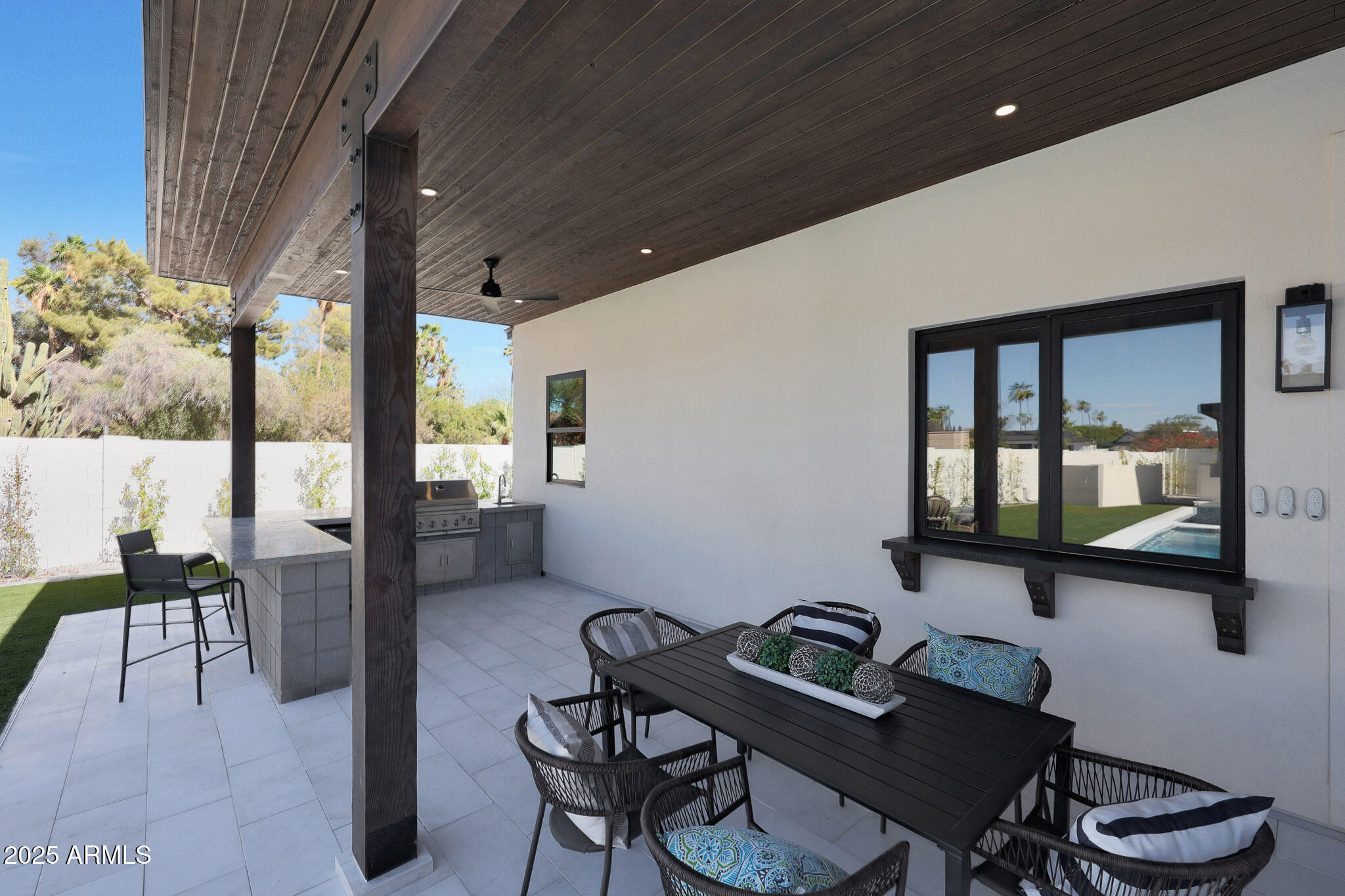 AVANT 1 UNIT 2 - Residential