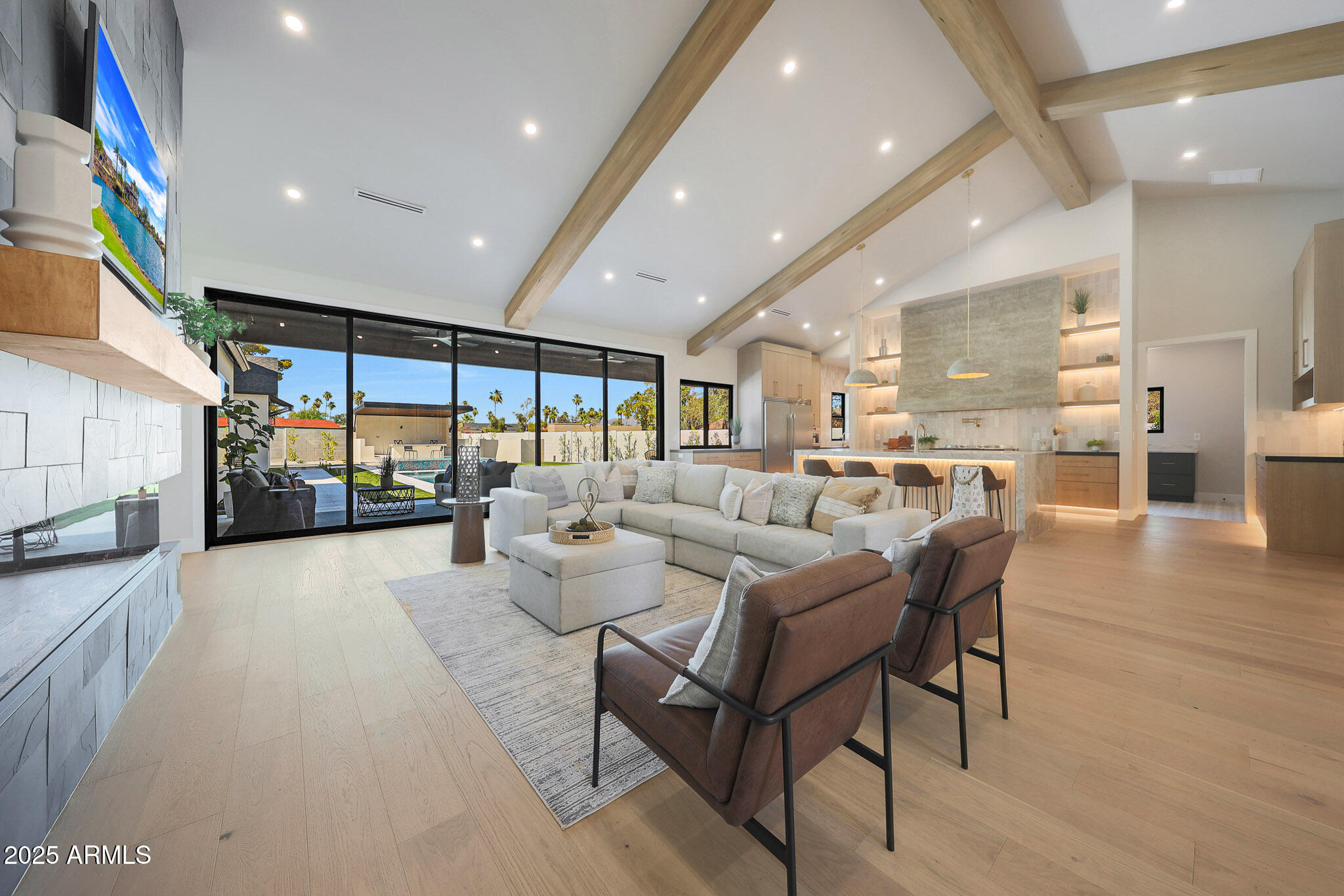 AVANT 1 UNIT 2 - Residential