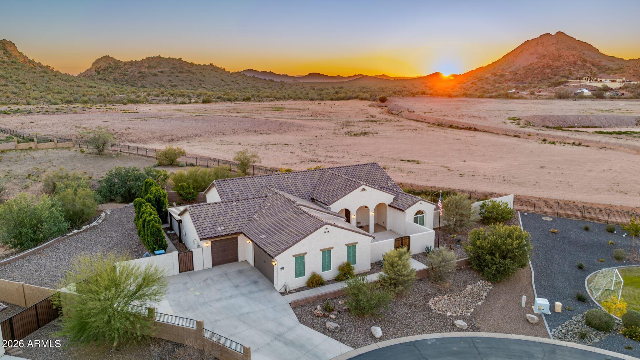 WHITEWING AT SAN TAN MAGMA - Residential