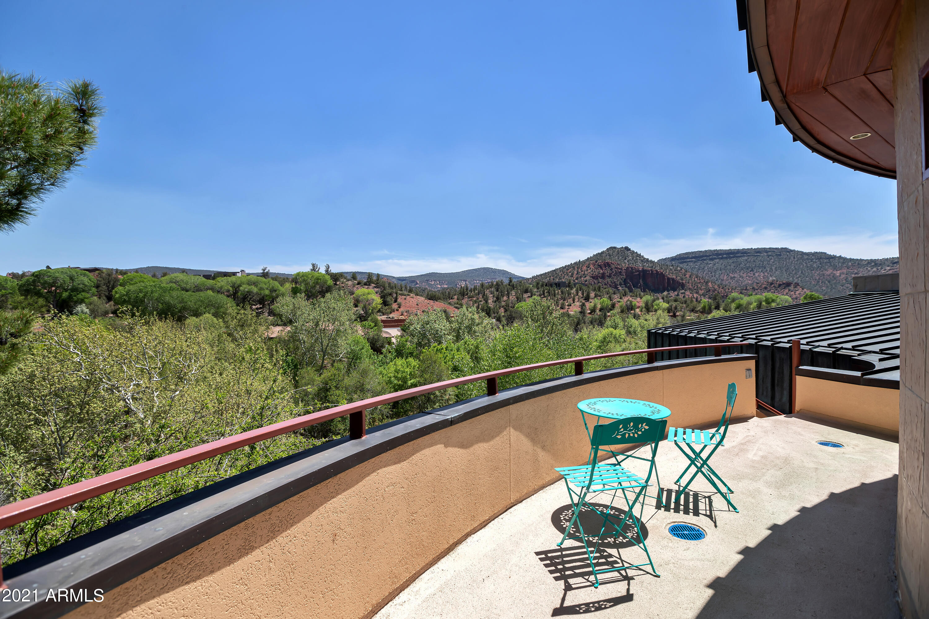 EAST CUP OF GOLD ESTATES - Residential