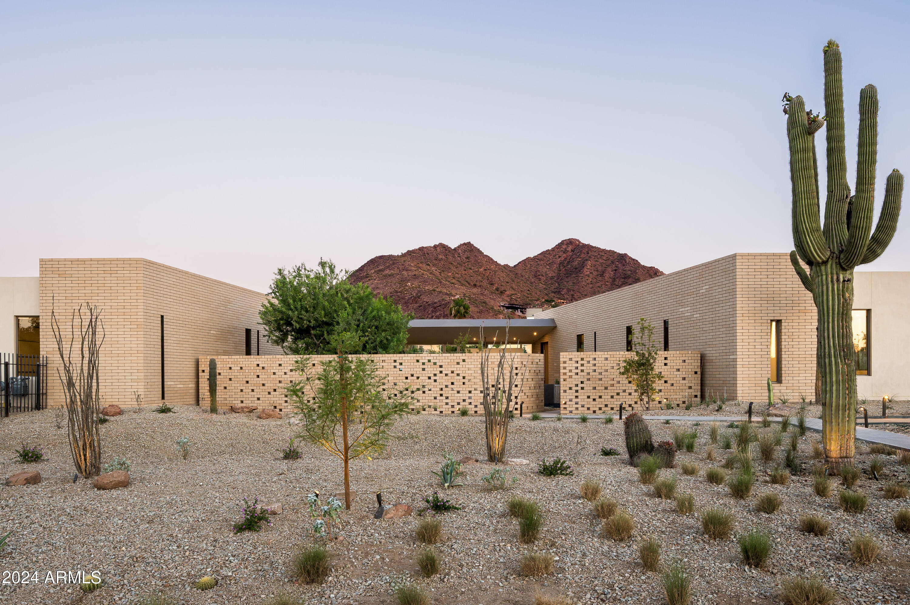 CAMELBACK LANDS - Residential