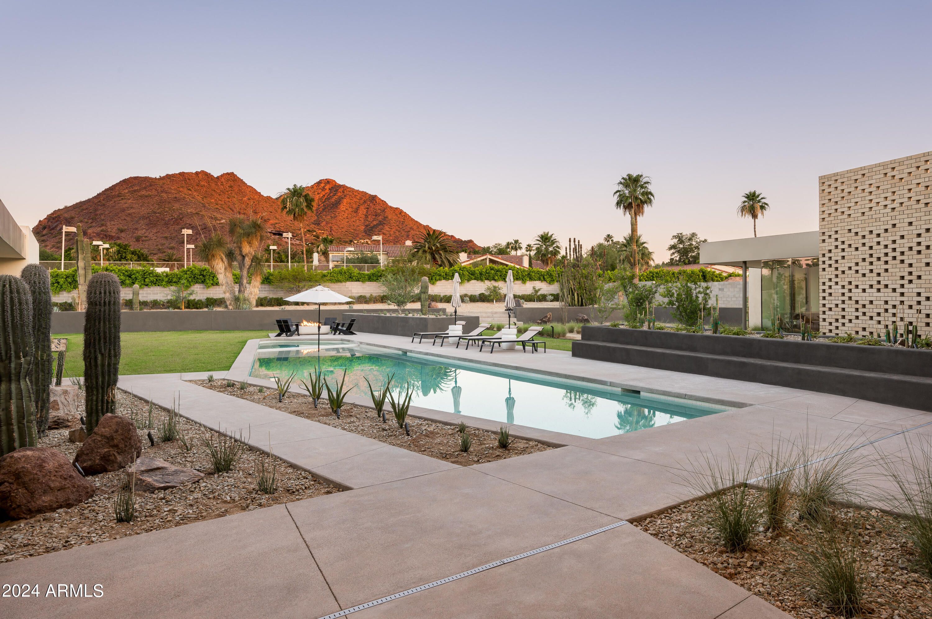 CAMELBACK LANDS - Residential