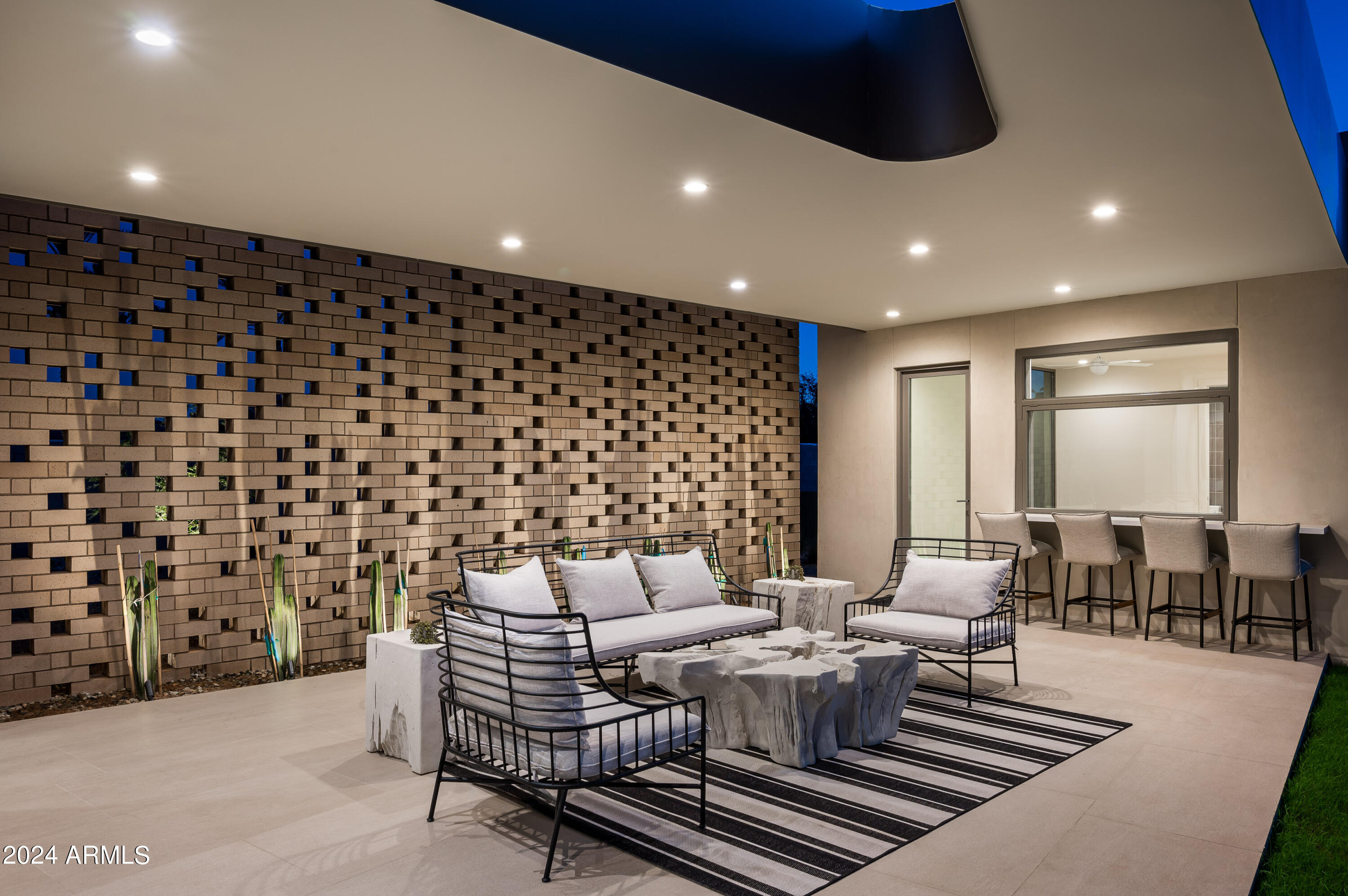 CAMELBACK LANDS - Residential