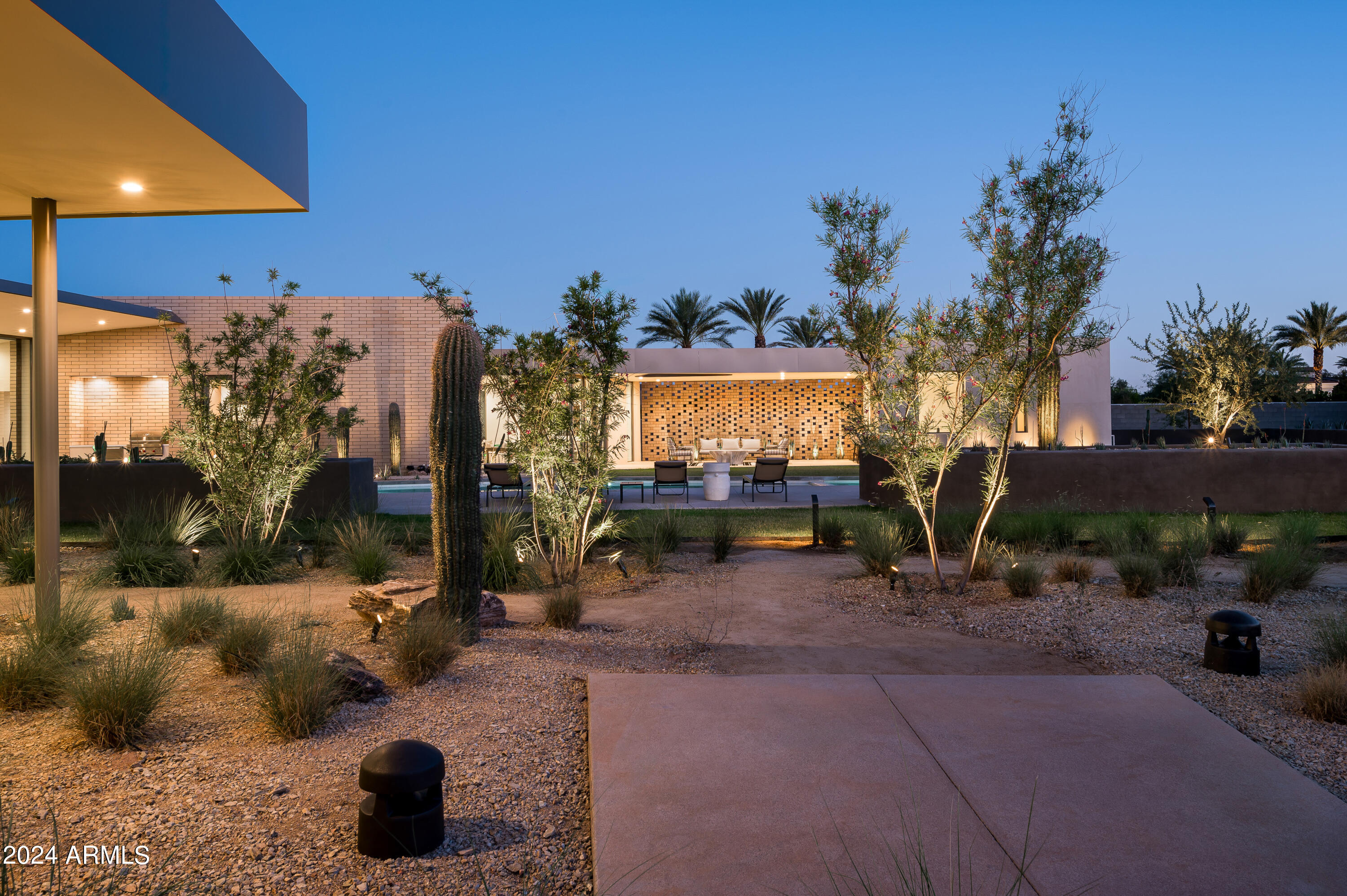 CAMELBACK LANDS - Residential