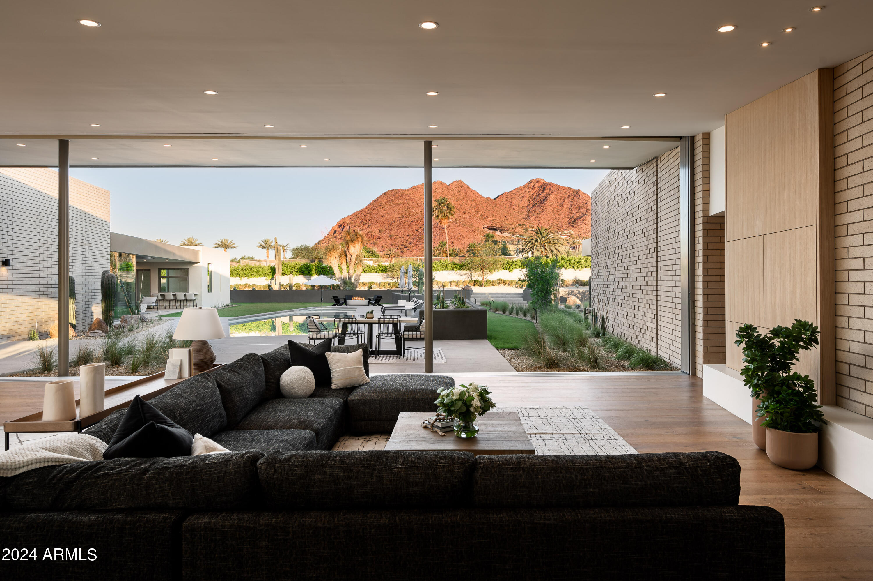 CAMELBACK LANDS - Residential