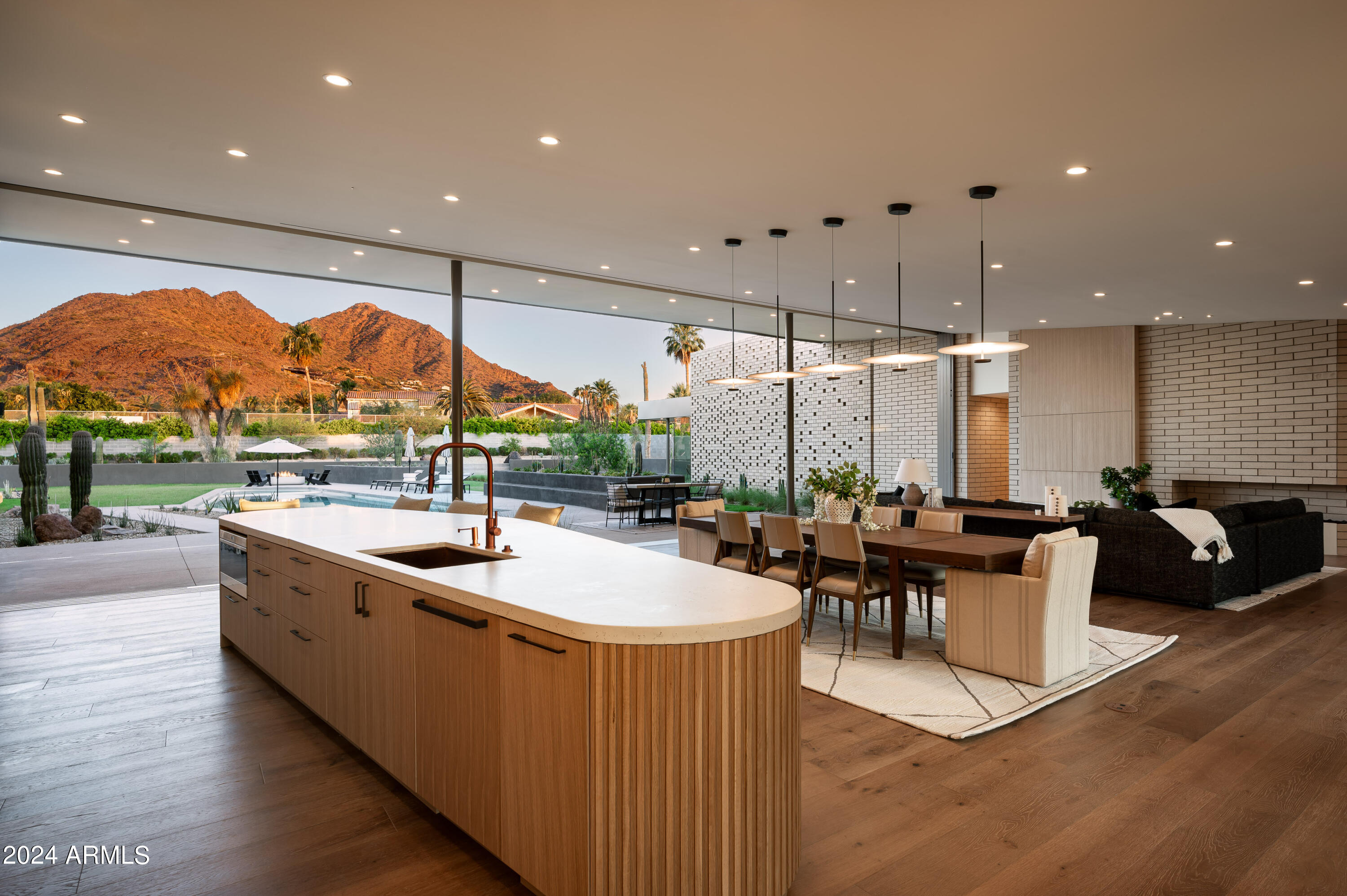CAMELBACK LANDS - Residential