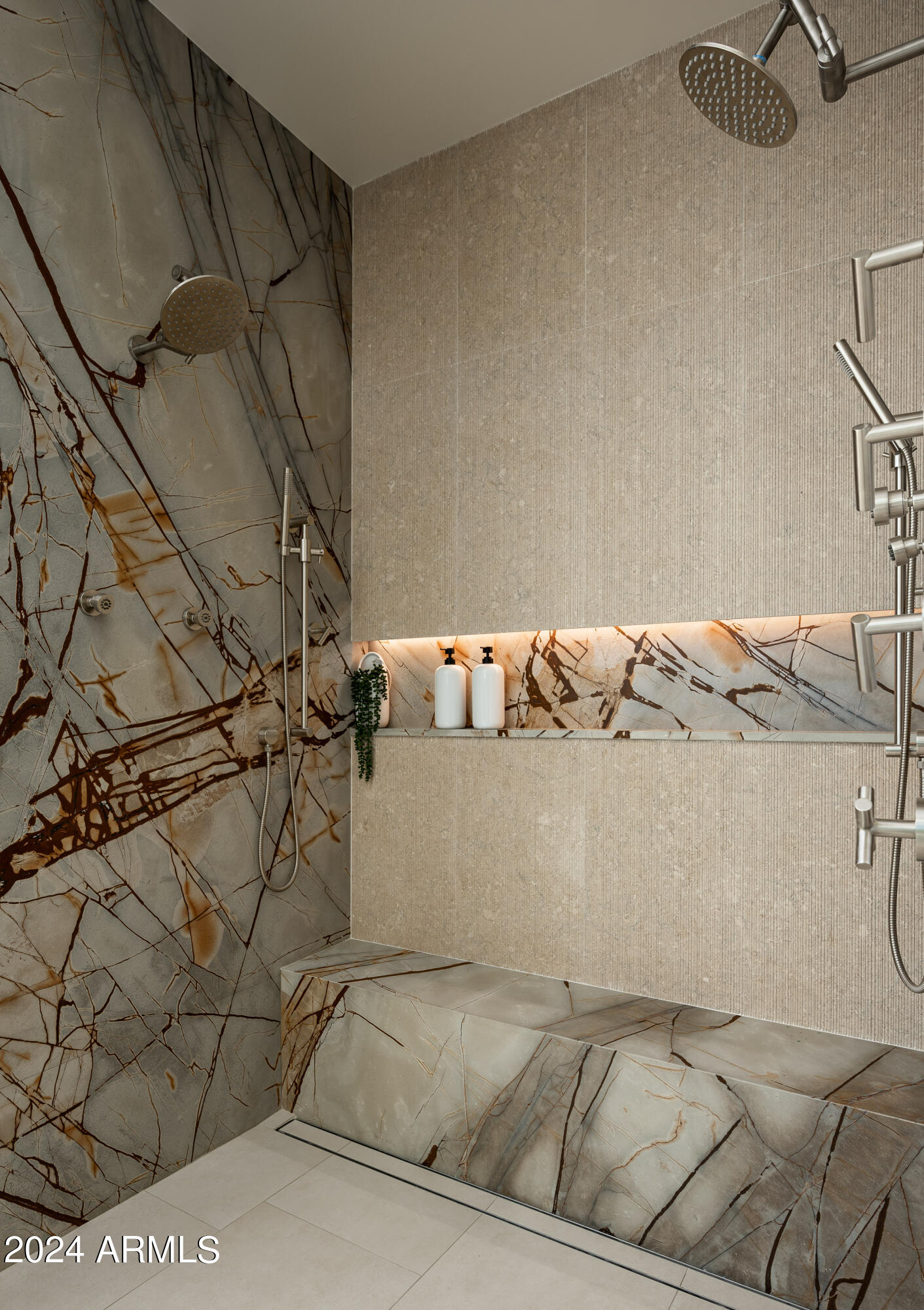 CAMELBACK LANDS - Residential