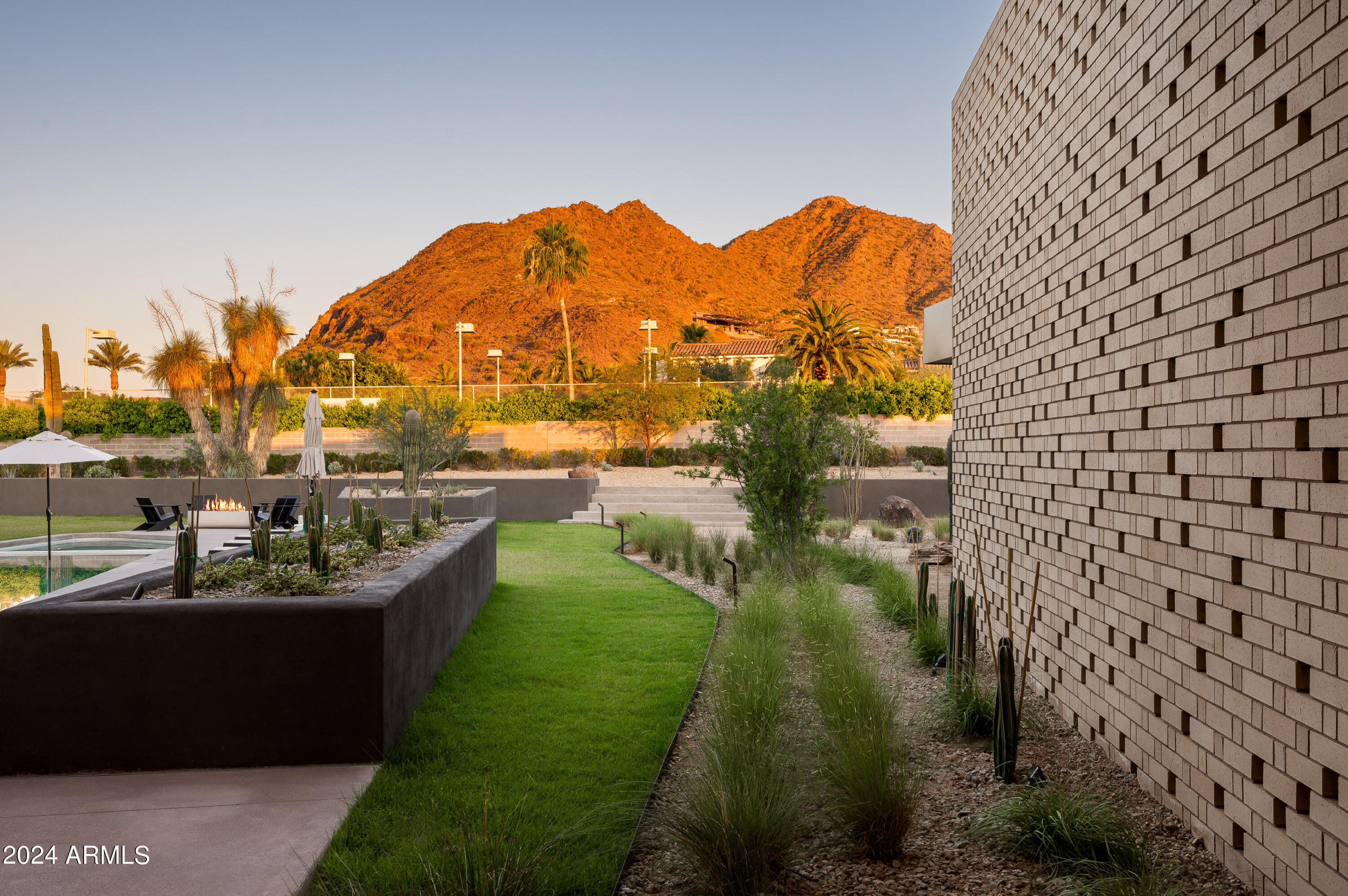 CAMELBACK LANDS - Residential