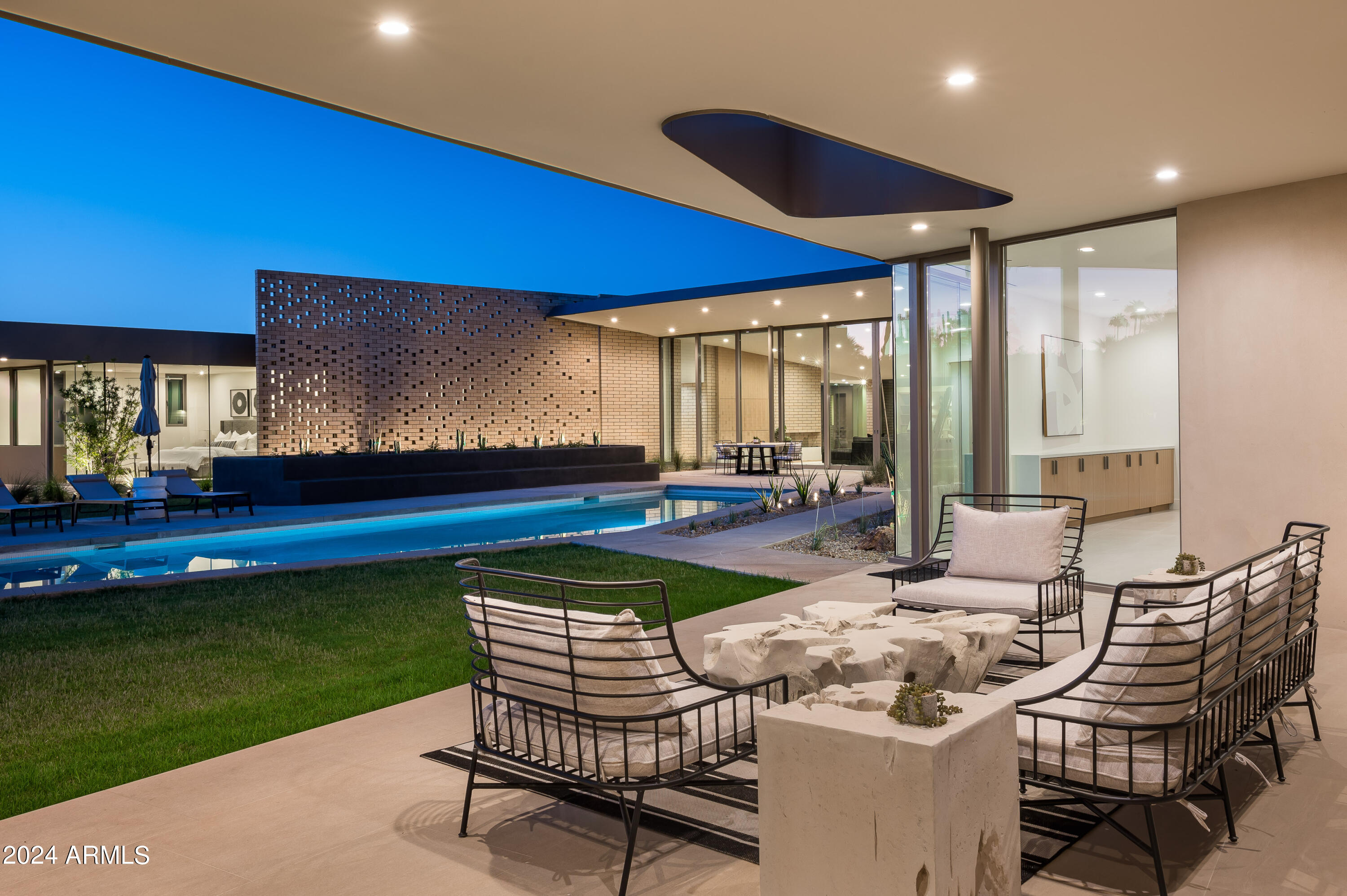CAMELBACK LANDS - Residential