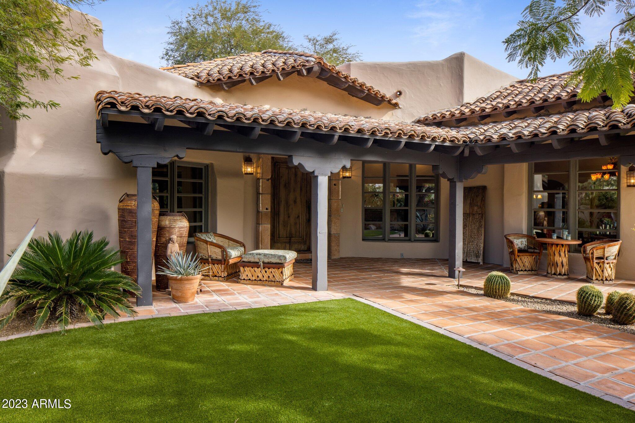 CINCO SOLES - Residential