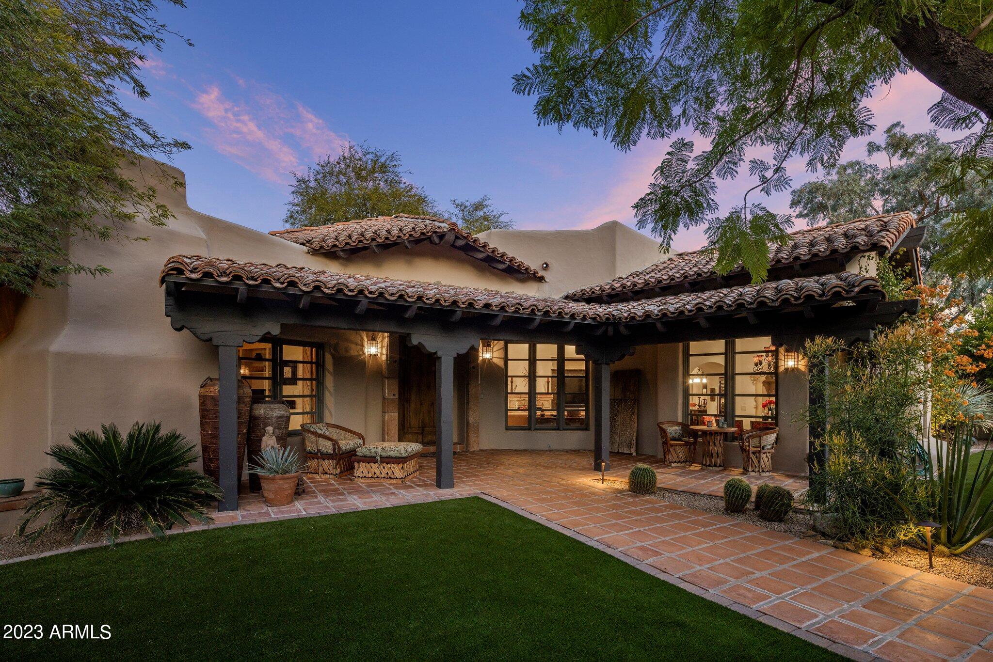 CINCO SOLES - Residential