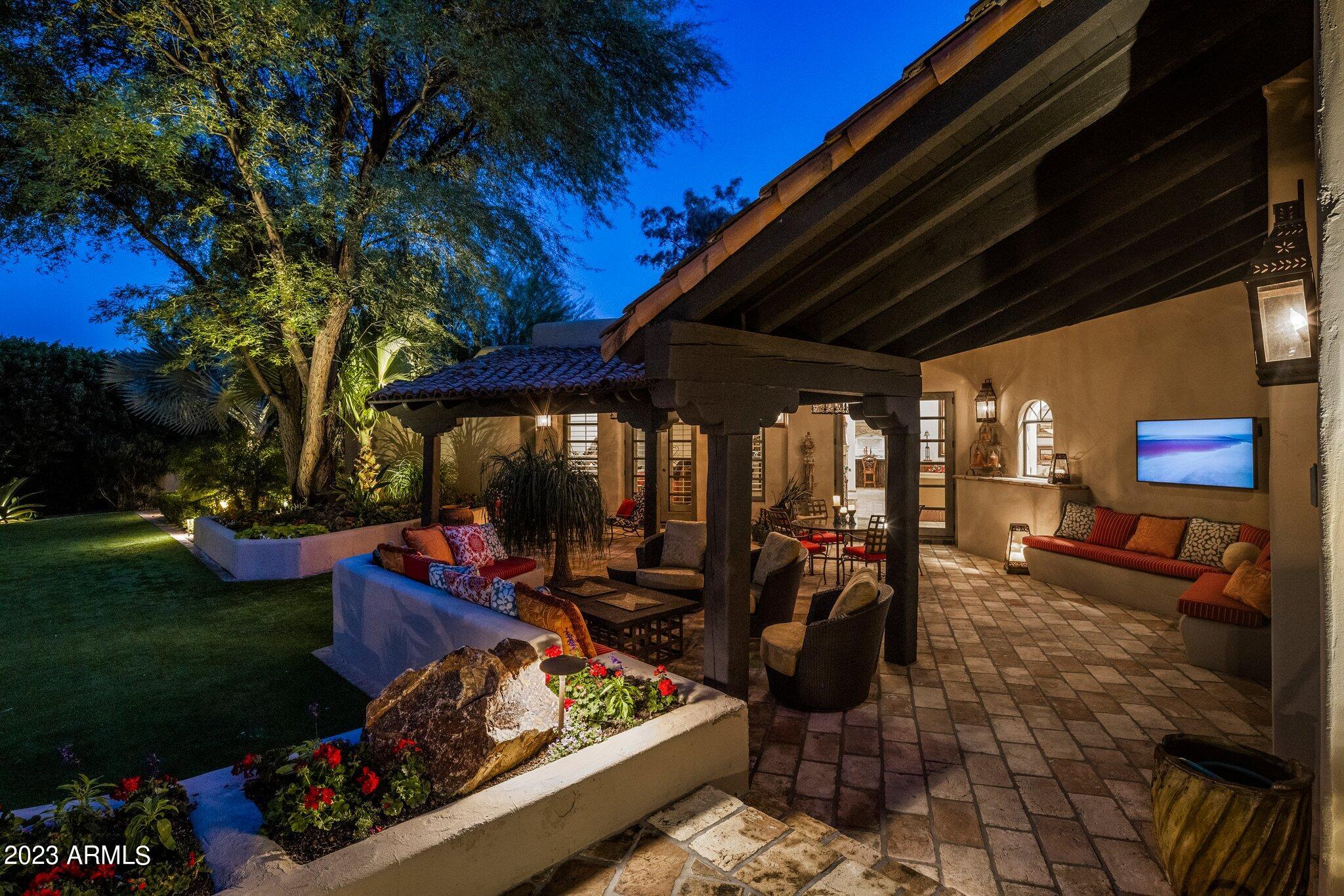 CINCO SOLES - Residential