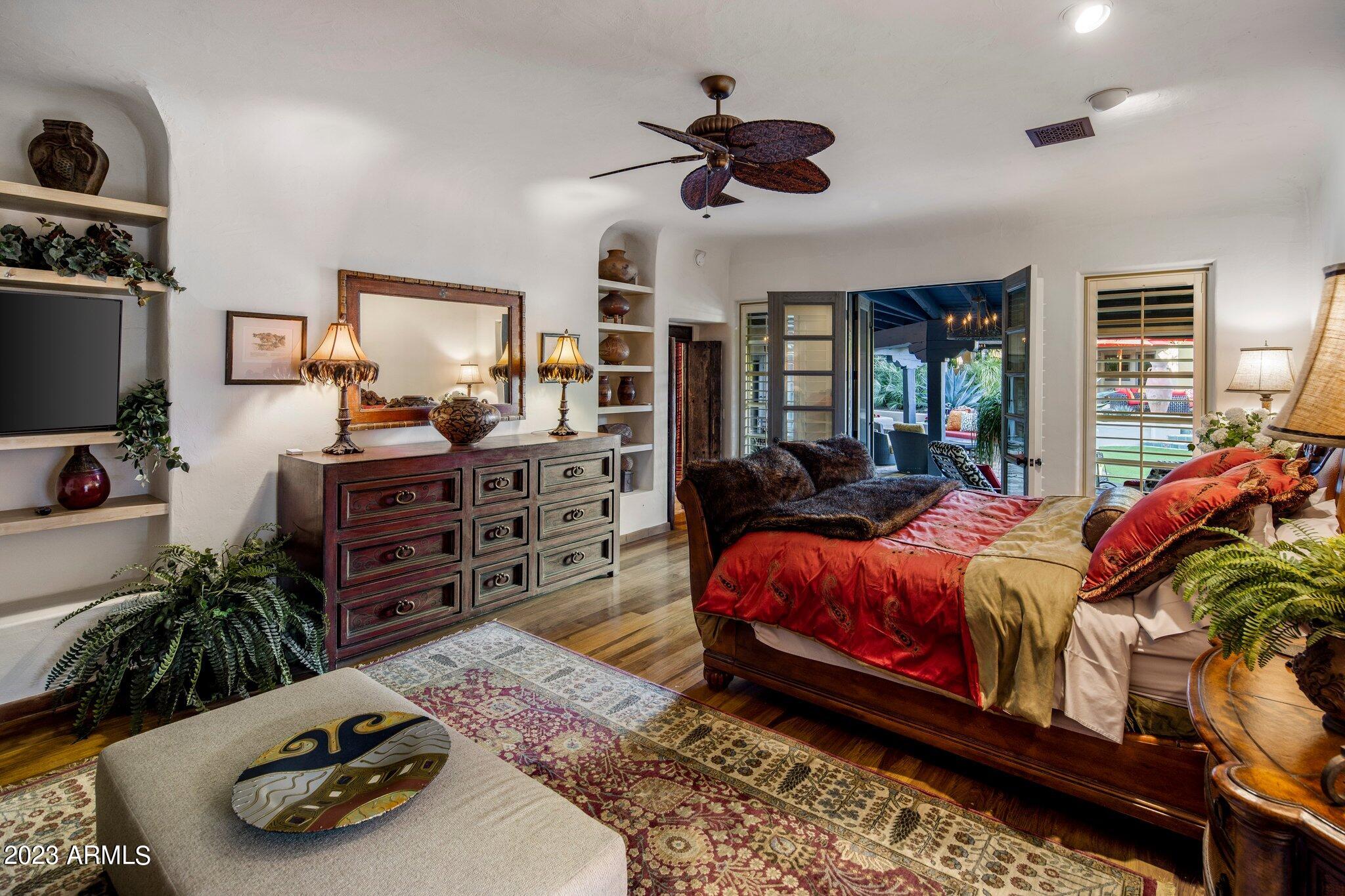 CINCO SOLES - Residential