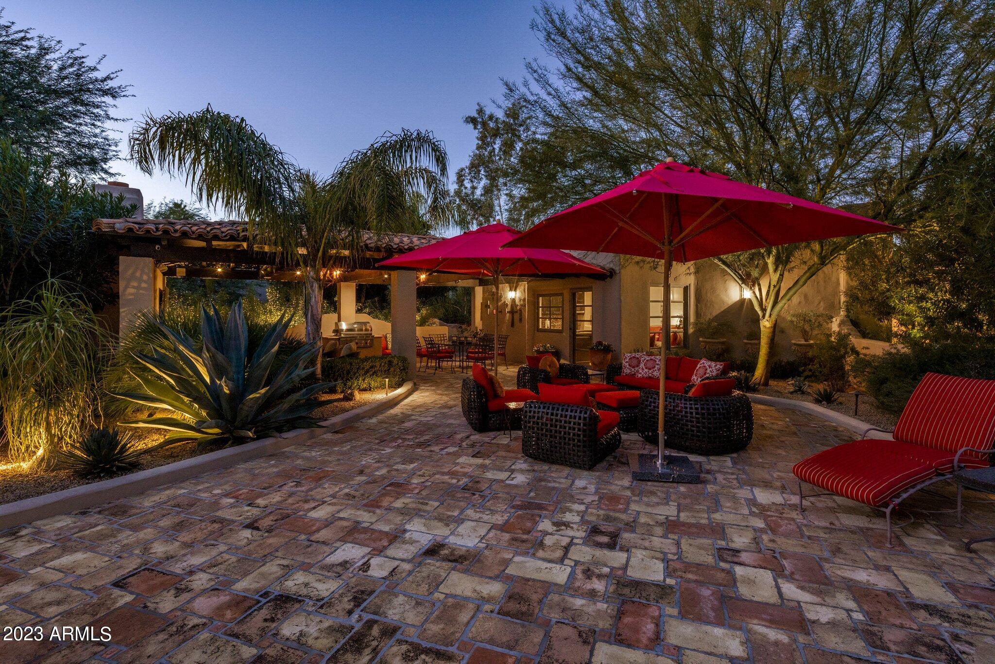 CINCO SOLES - Residential