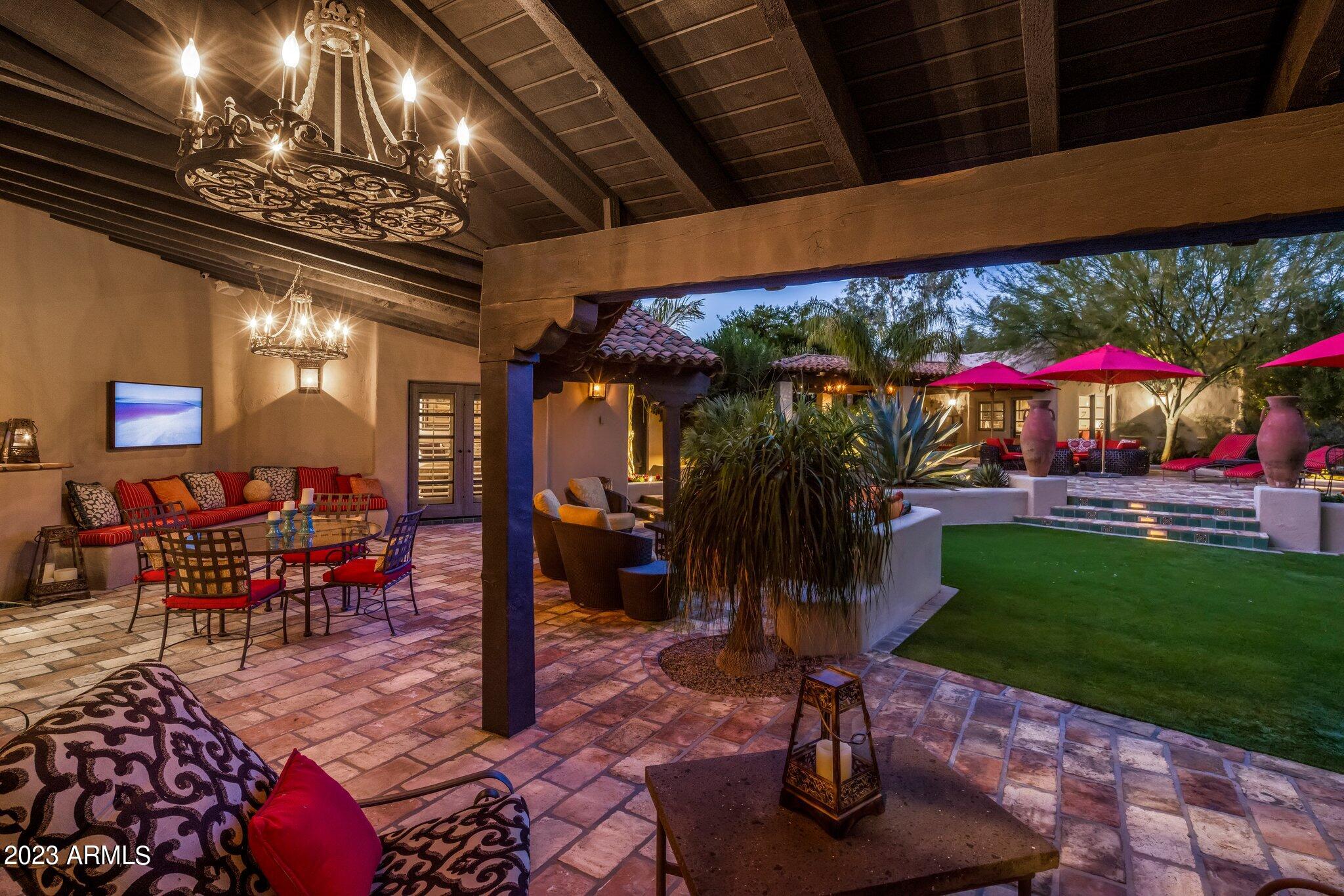 CINCO SOLES - Residential