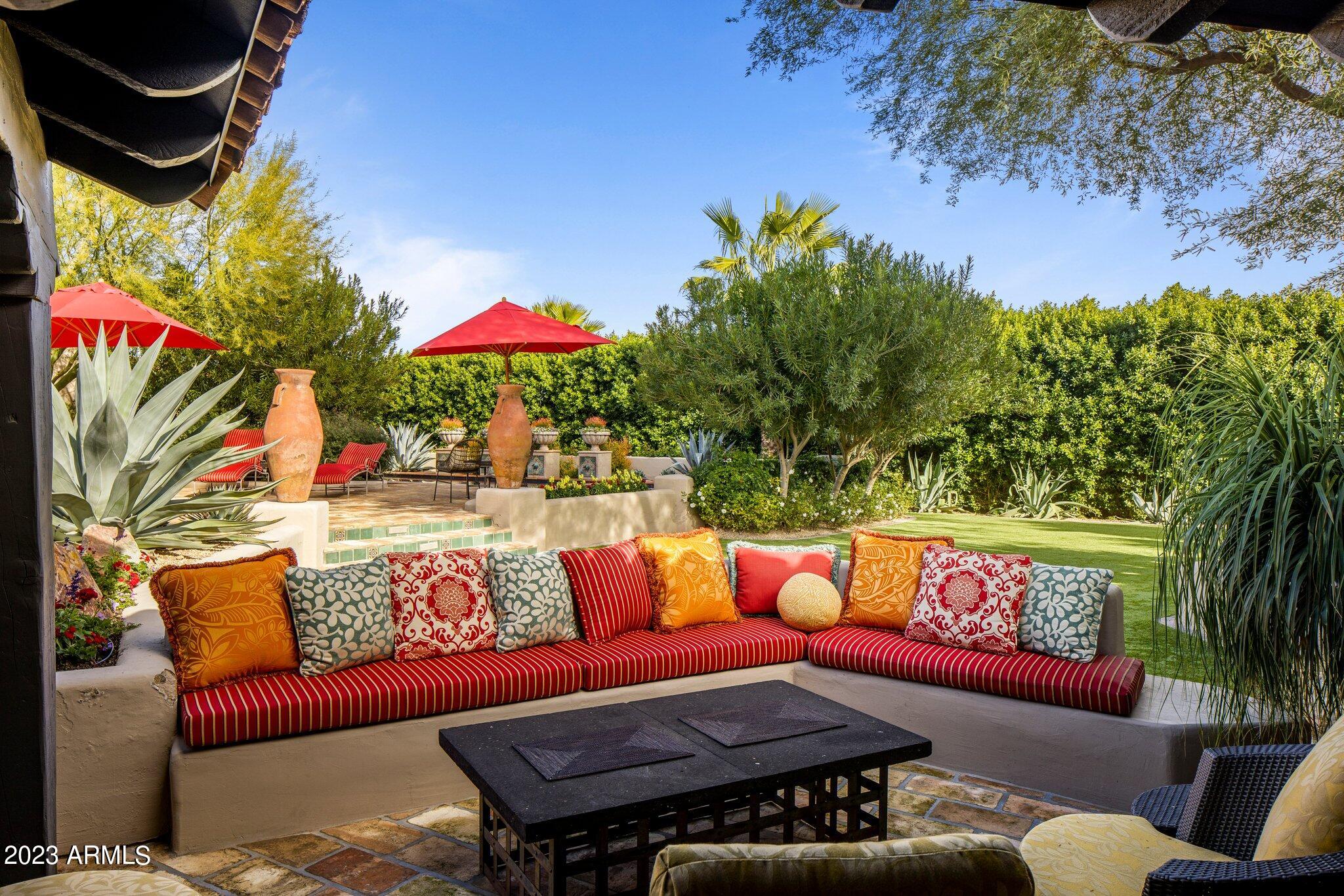 CINCO SOLES - Residential