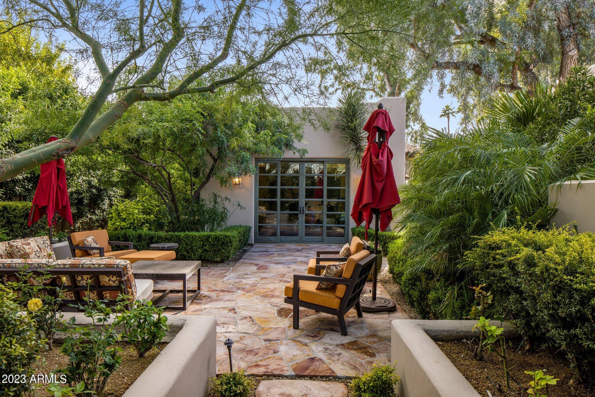 CINCO SOLES - Residential