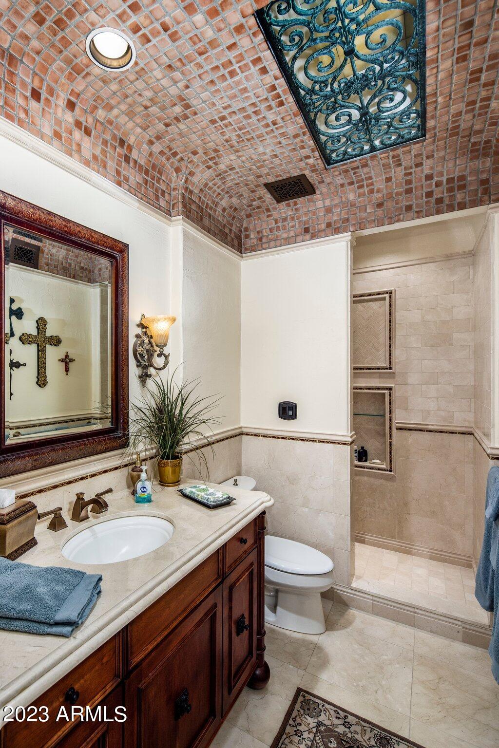 CINCO SOLES - Residential