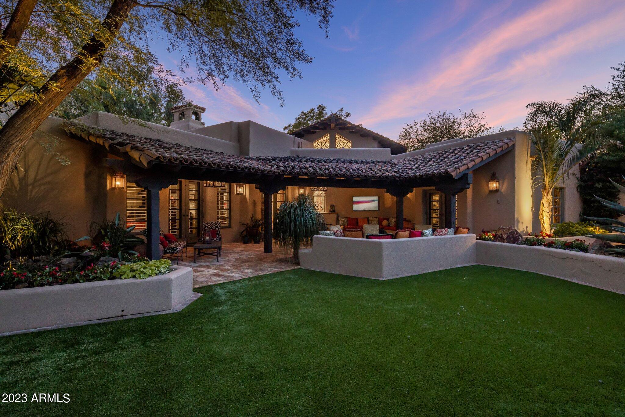 CINCO SOLES - Residential