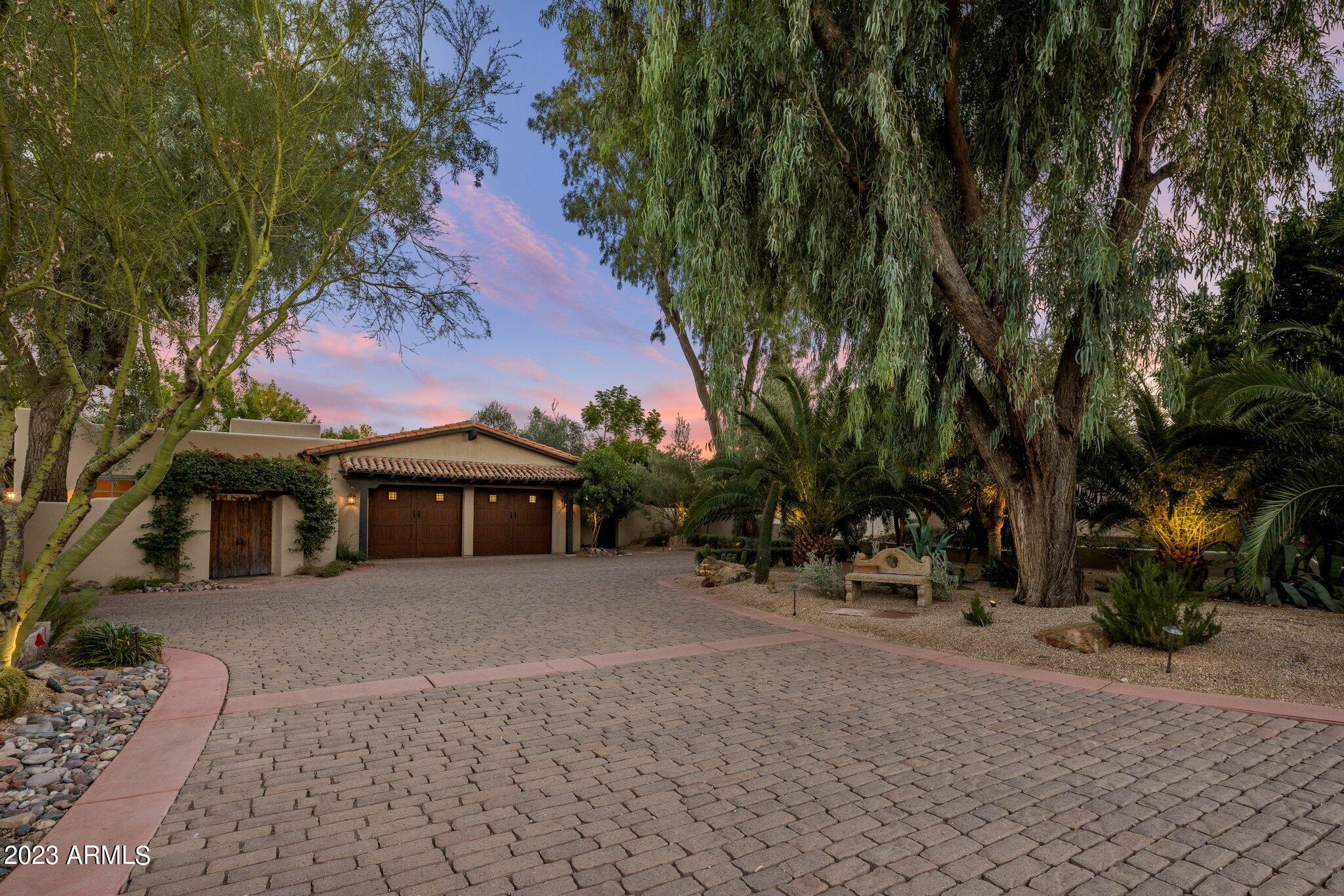 CINCO SOLES - Residential