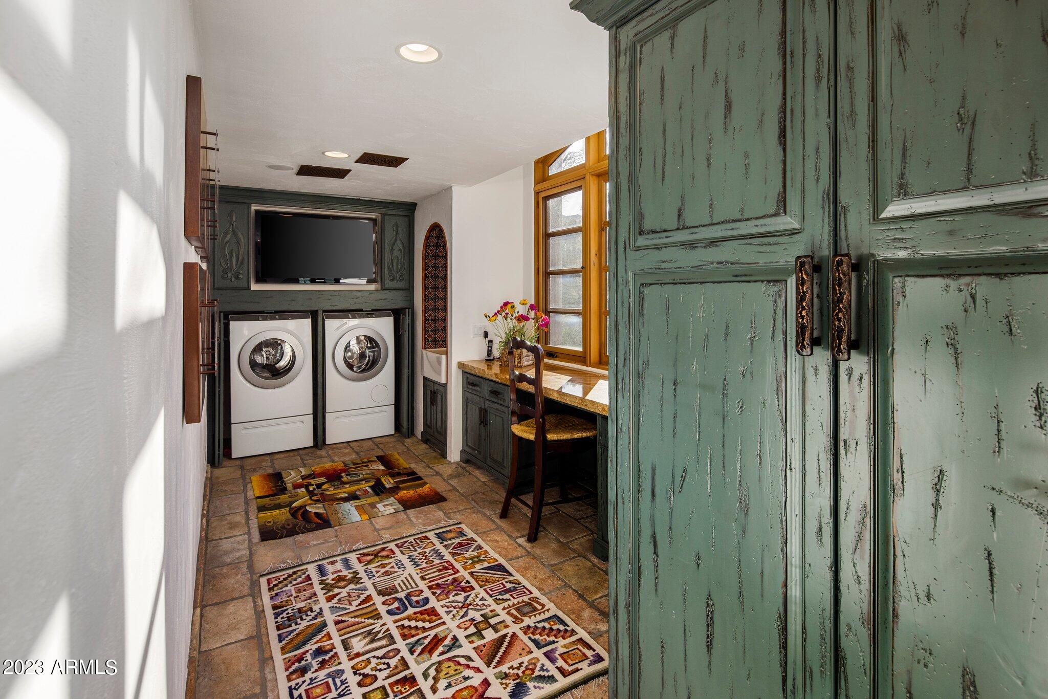 CINCO SOLES - Residential