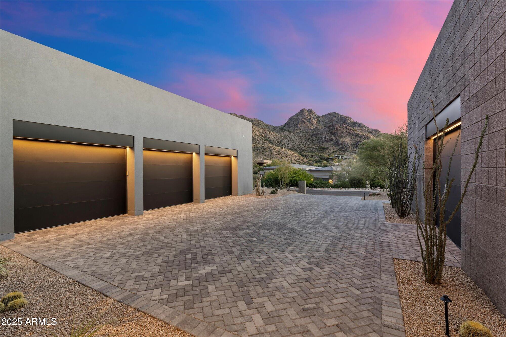TROON HIGHLANDS ESTATES - Residential