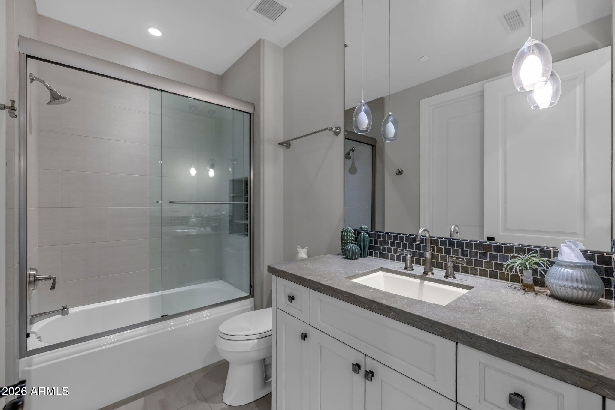 PARADISE RESERVE REPLAT - Residential
