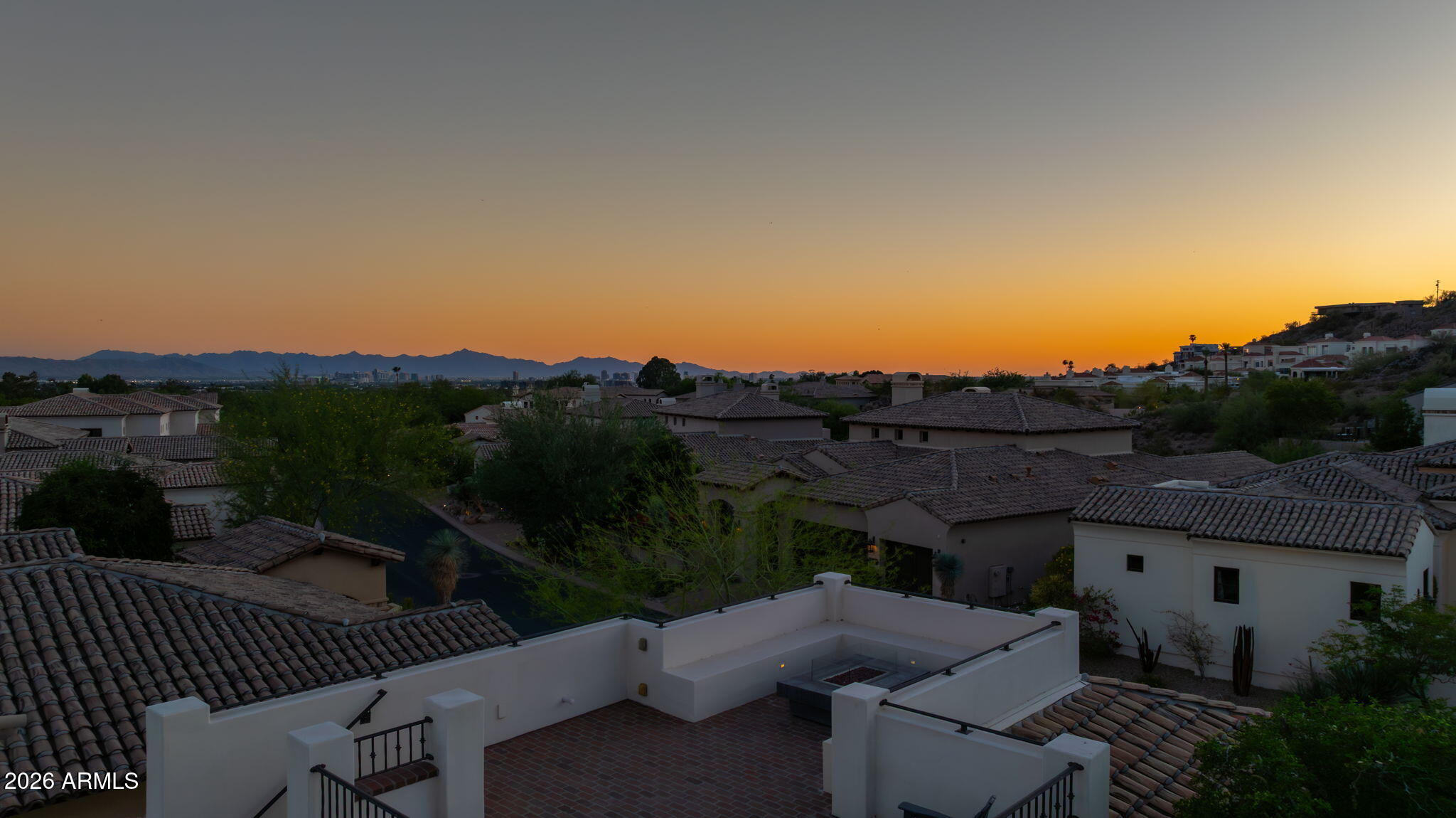 PARADISE RESERVE REPLAT - Residential