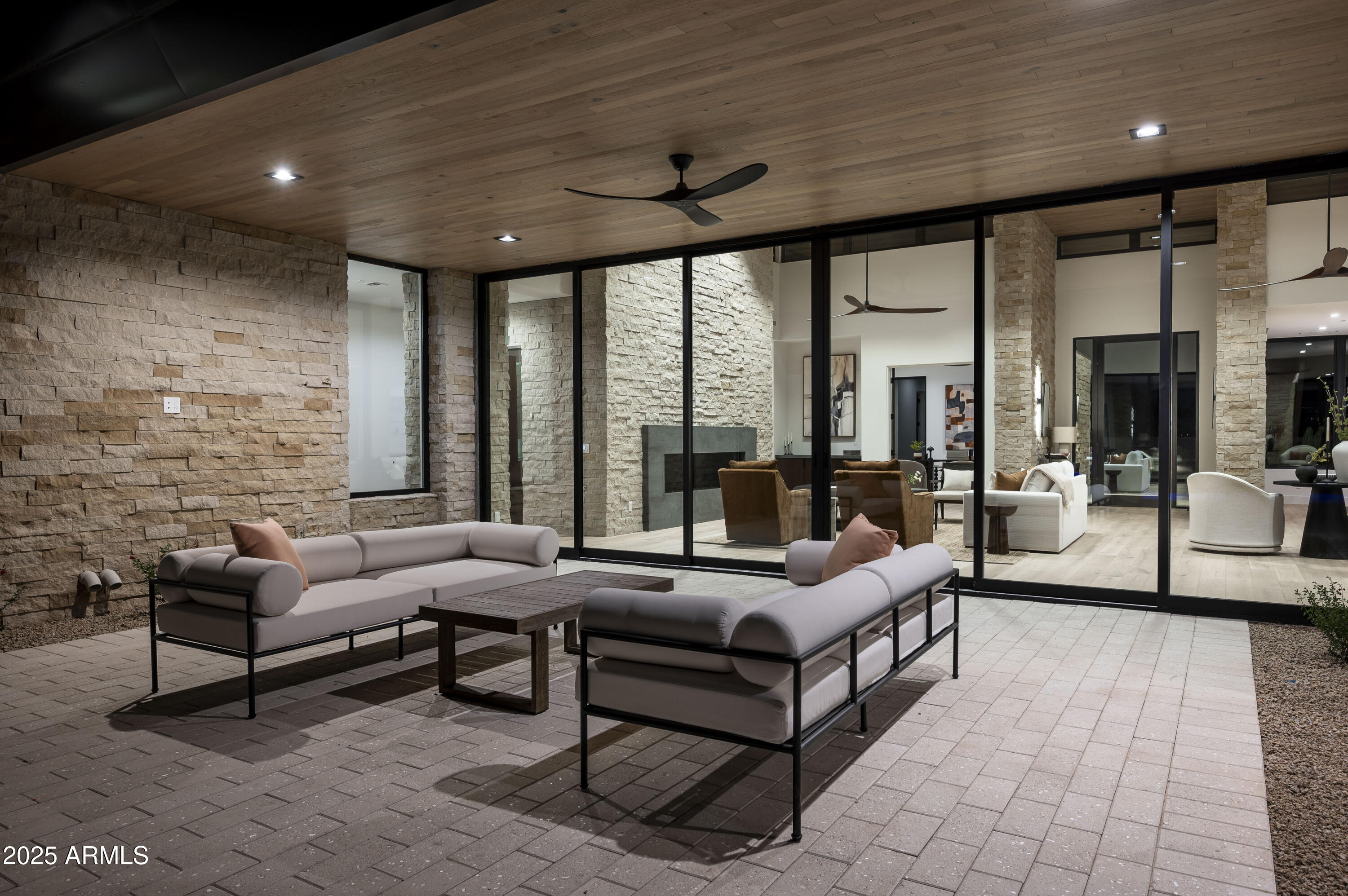 GOLDIE BROWN PINNACLE PEAK RANCH - Residential