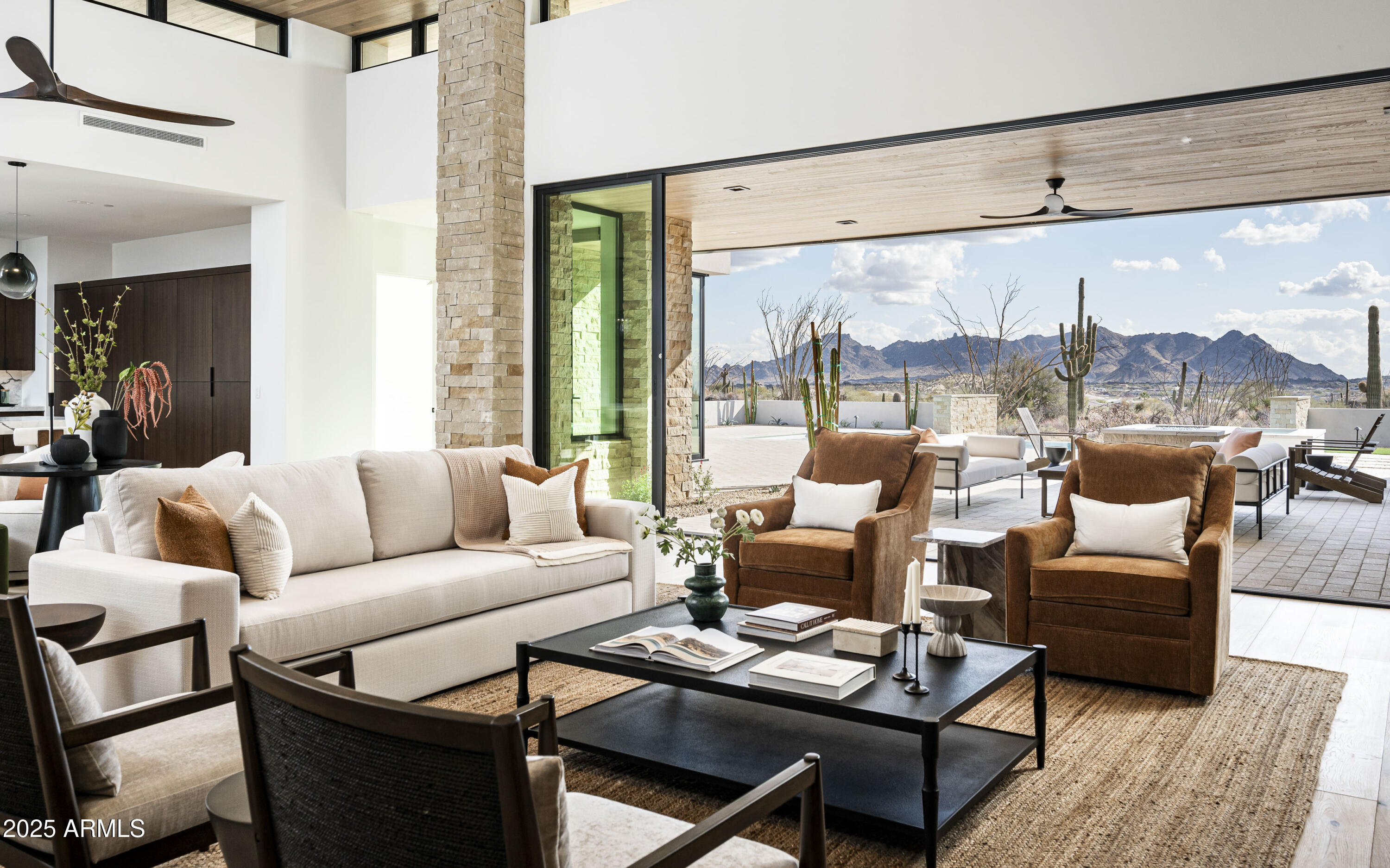 GOLDIE BROWN PINNACLE PEAK RANCH - Residential