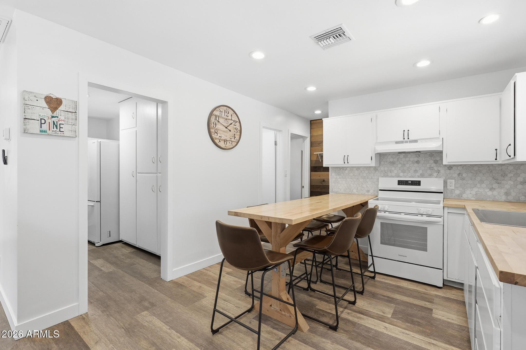 PINEWOOD HAVEN 3 - Residential