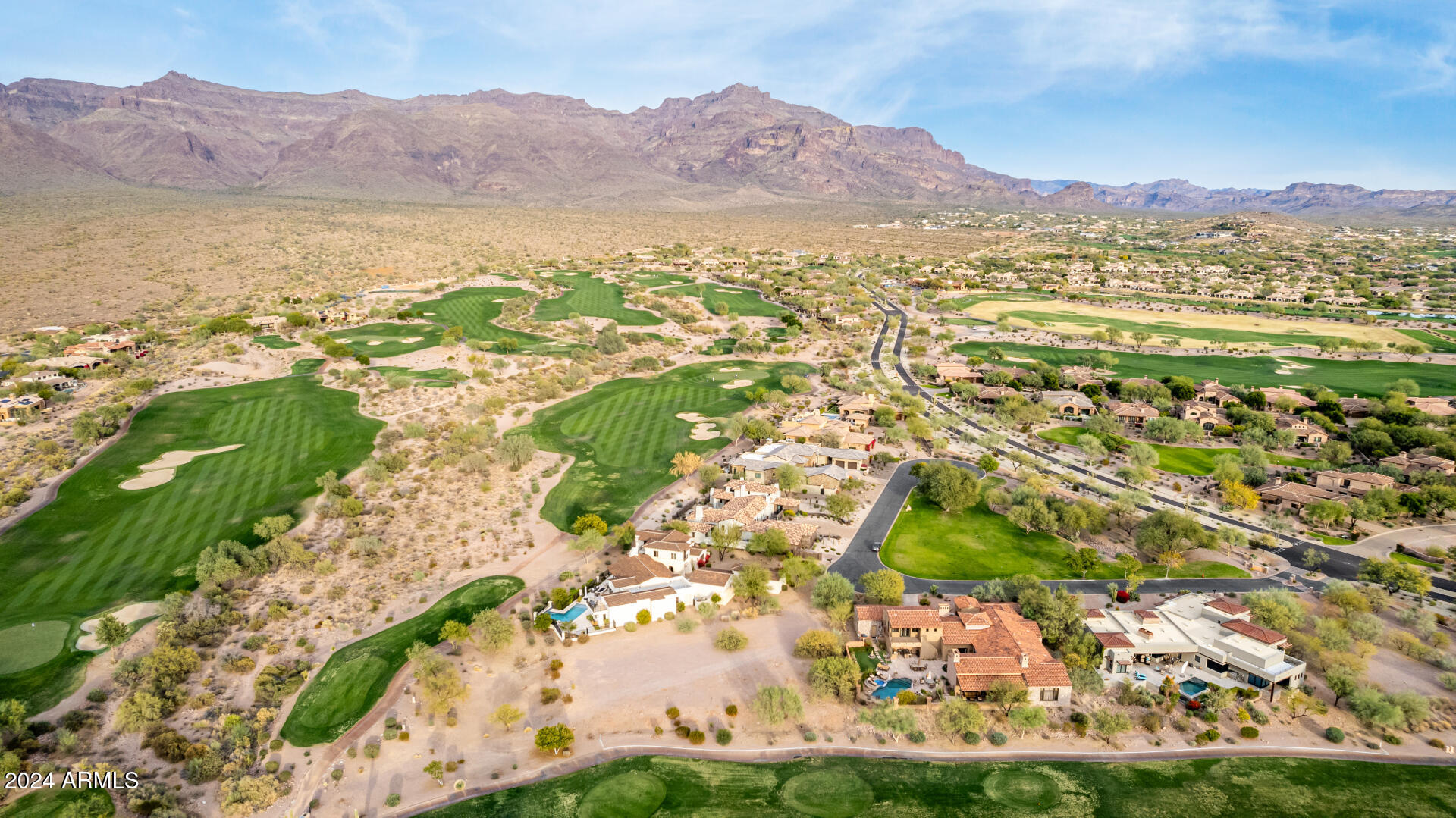 SUPERSTITION MOUNTAIN - Land