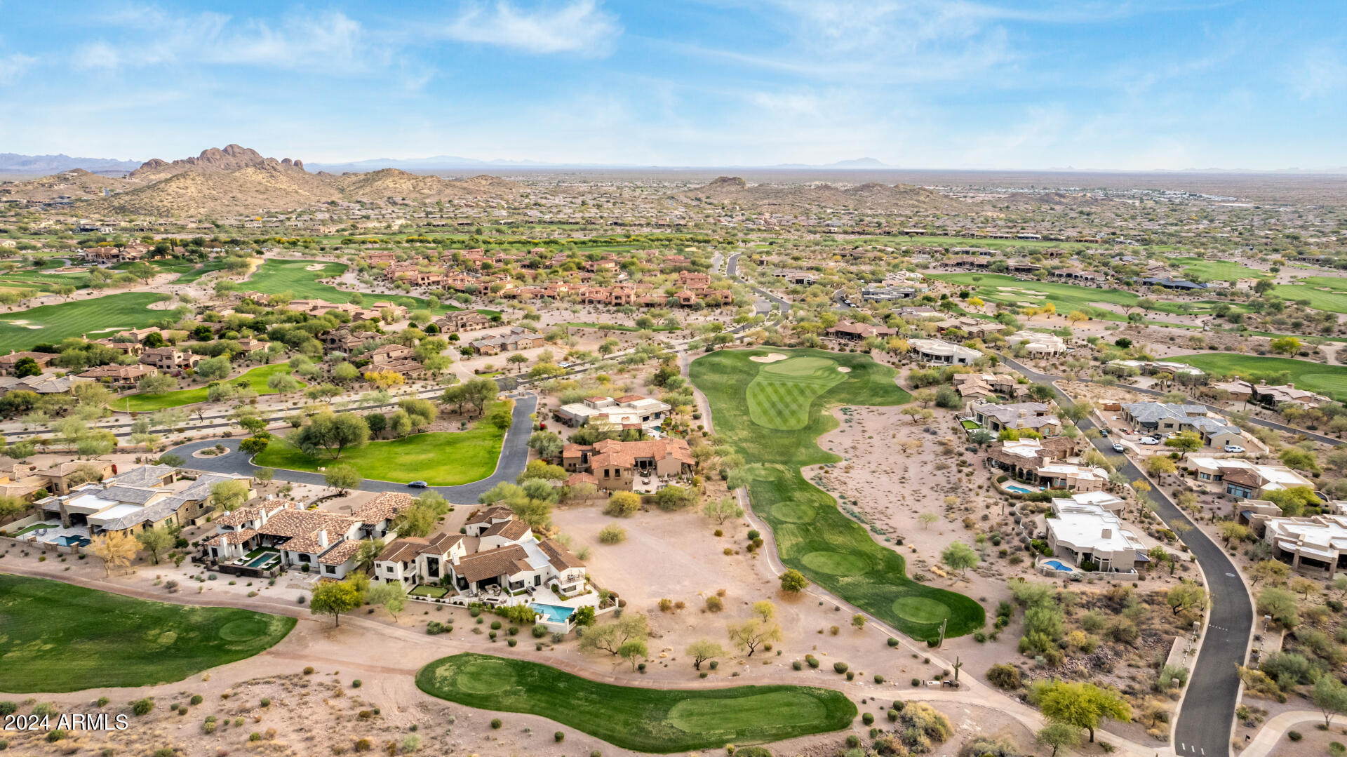 SUPERSTITION MOUNTAIN - Land