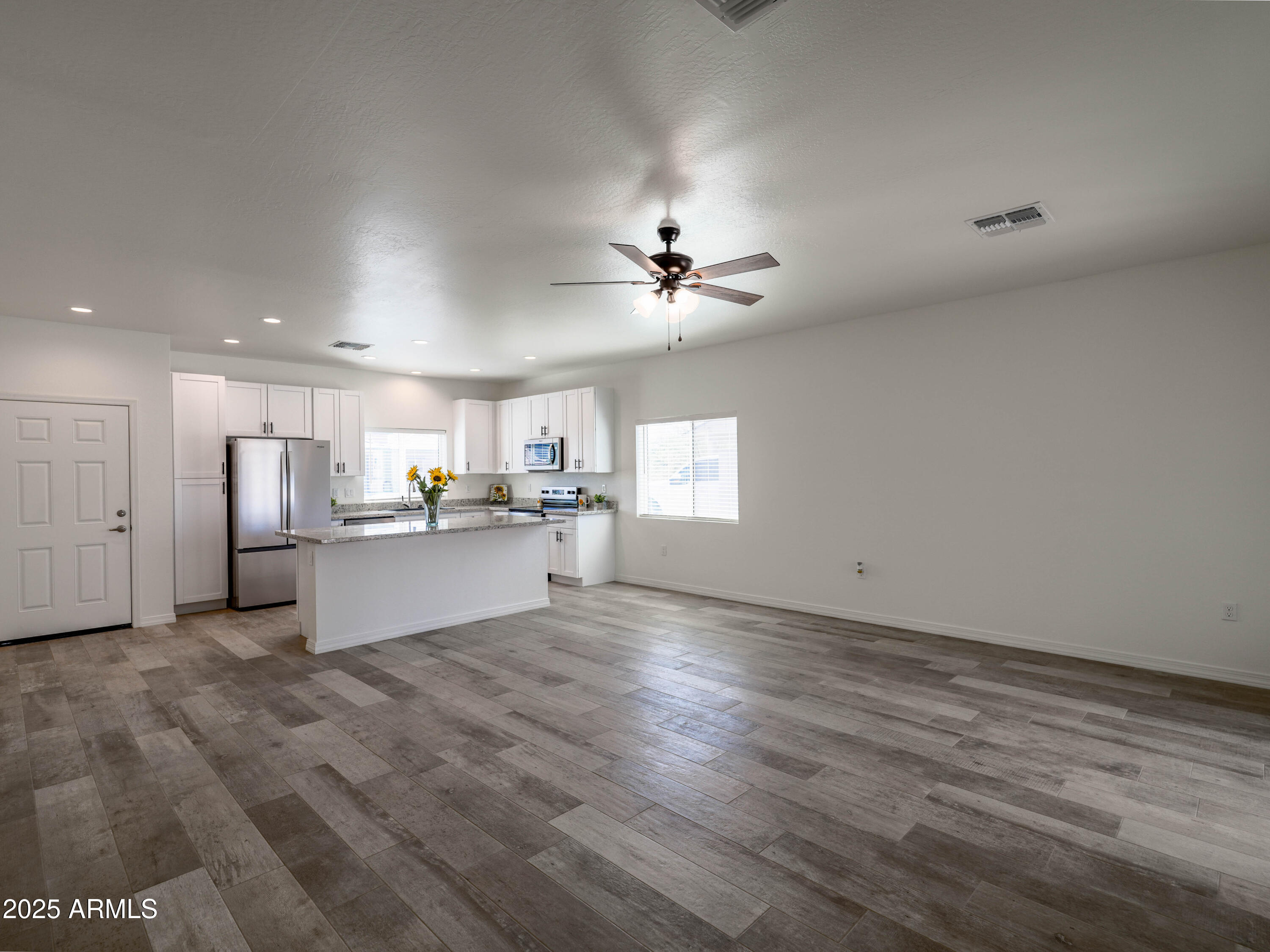 ARIZONA CITY UNIT SIX - Residential