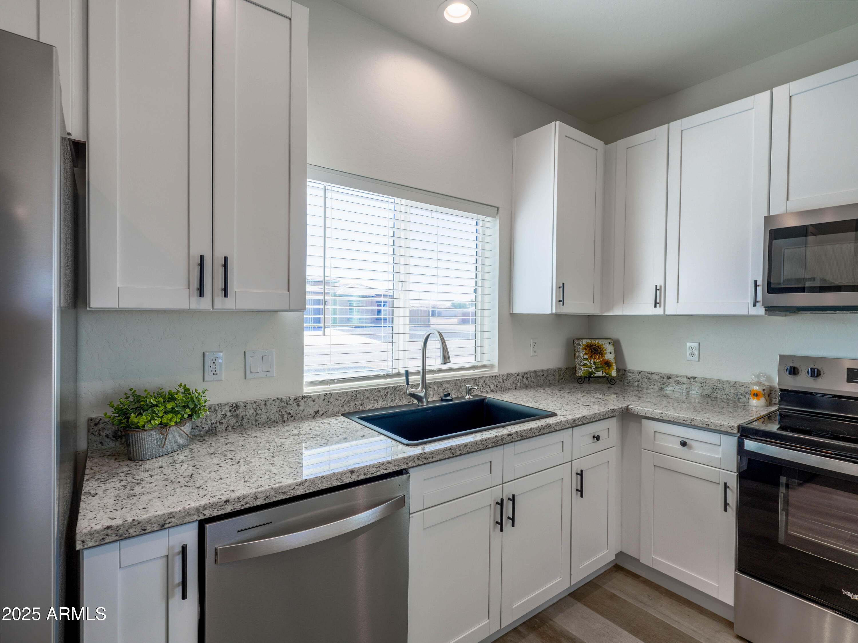 ARIZONA CITY UNIT SIX - Residential