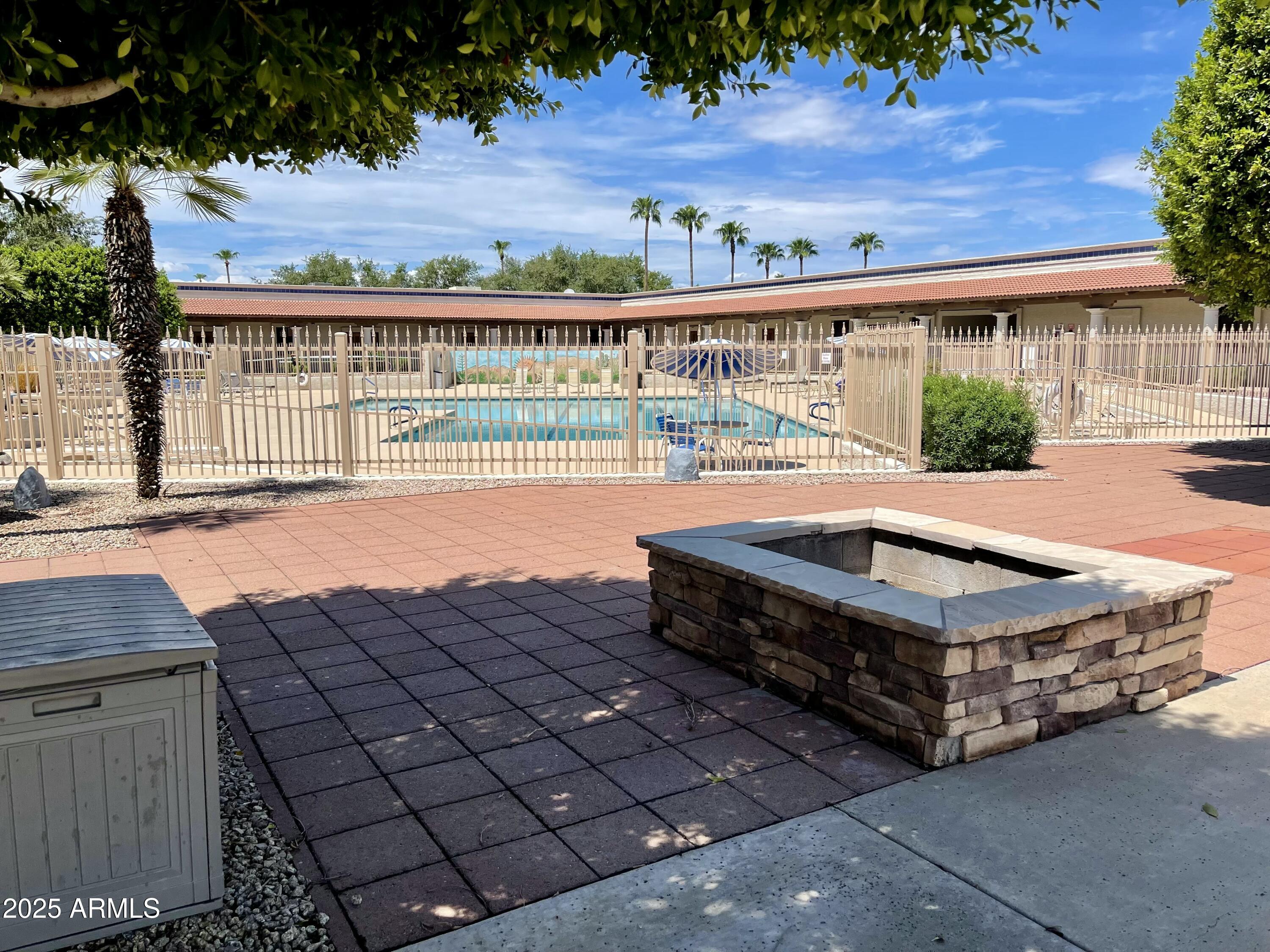CARRIAGE MANOR RV RESORT - Land