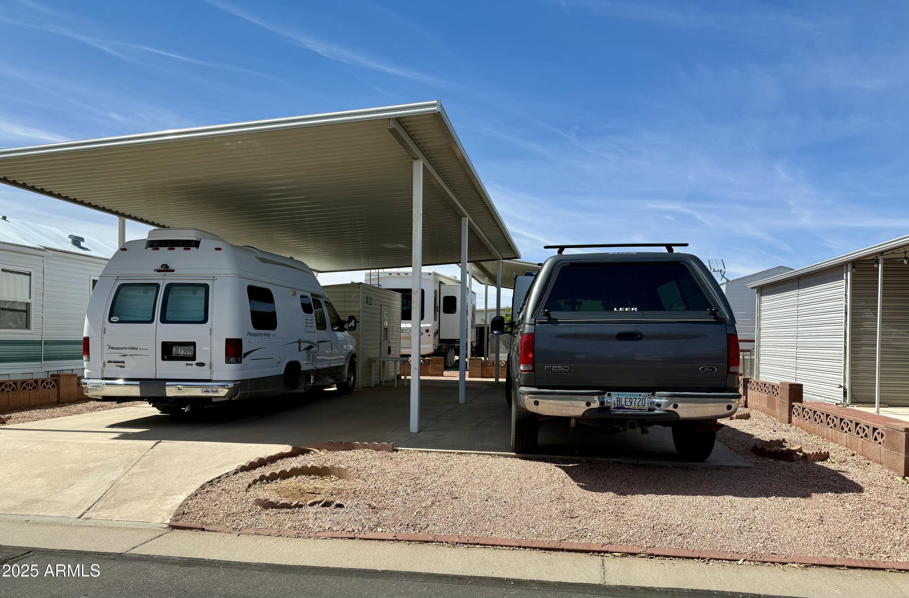 CARRIAGE MANOR RV RESORT - Land
