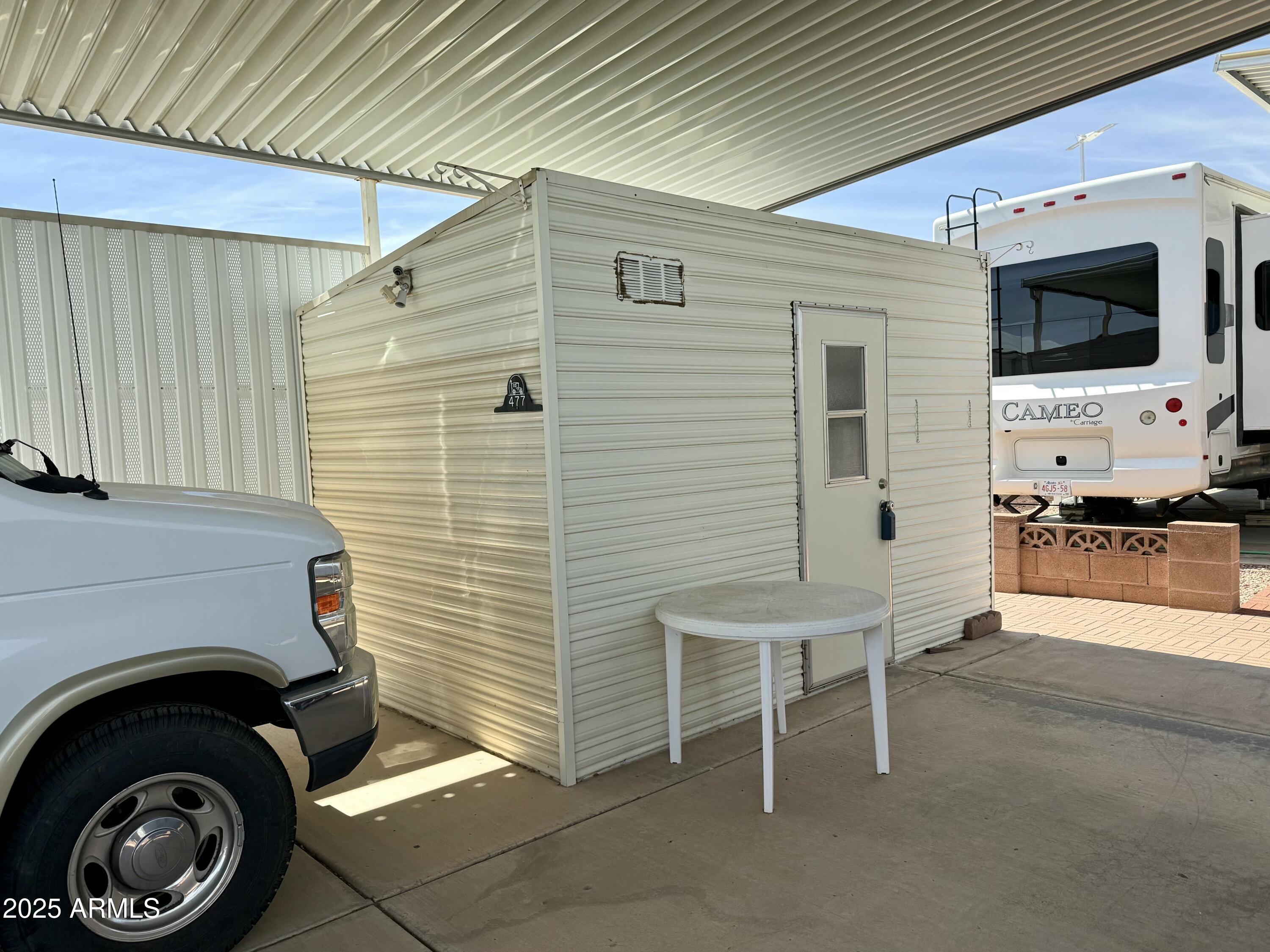 CARRIAGE MANOR RV RESORT - Land