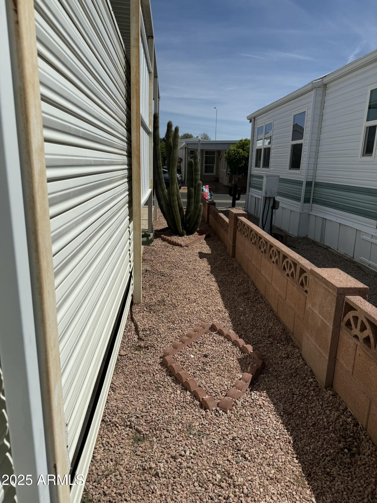CARRIAGE MANOR RV RESORT - Land