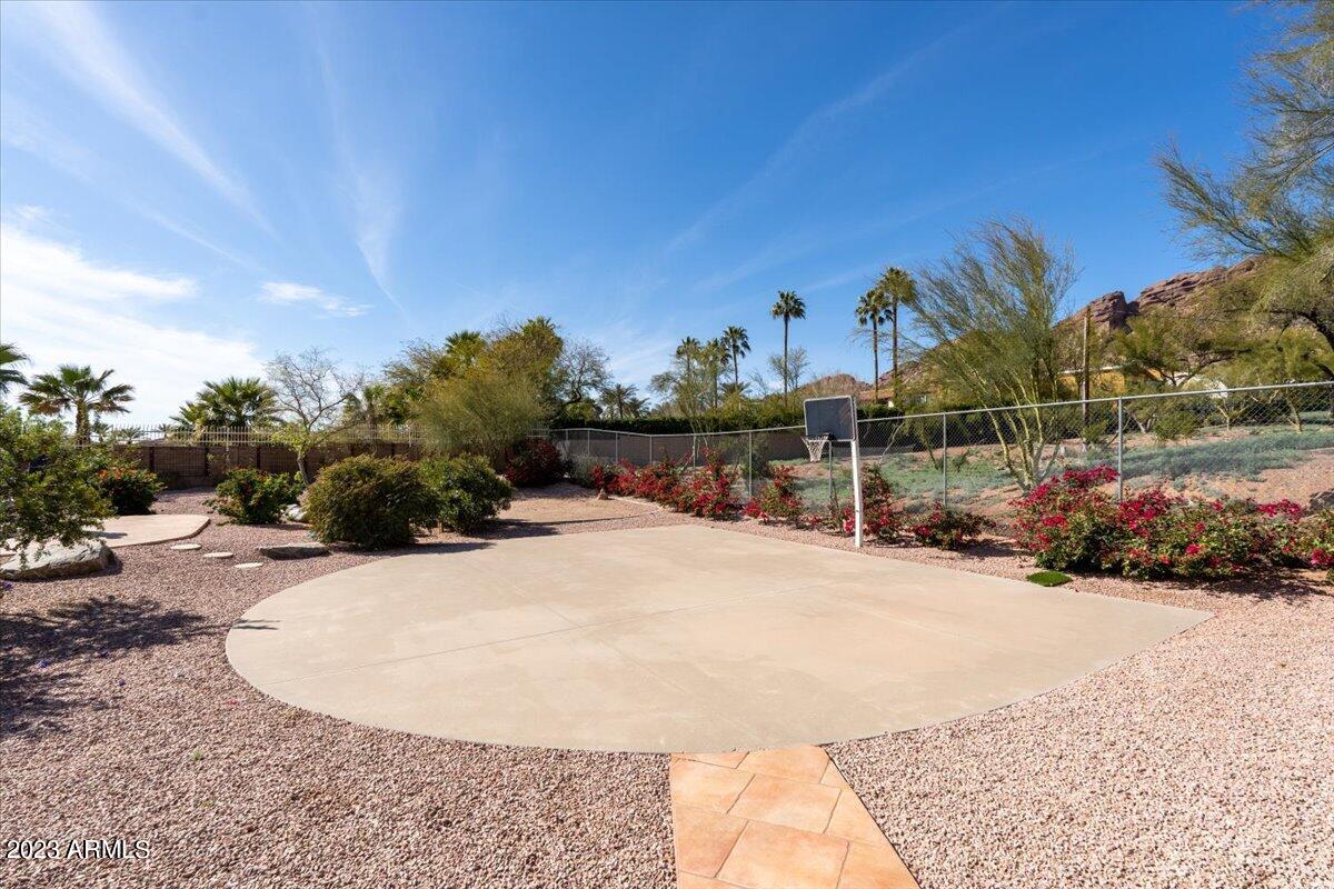 HIGHLANDS - Residential