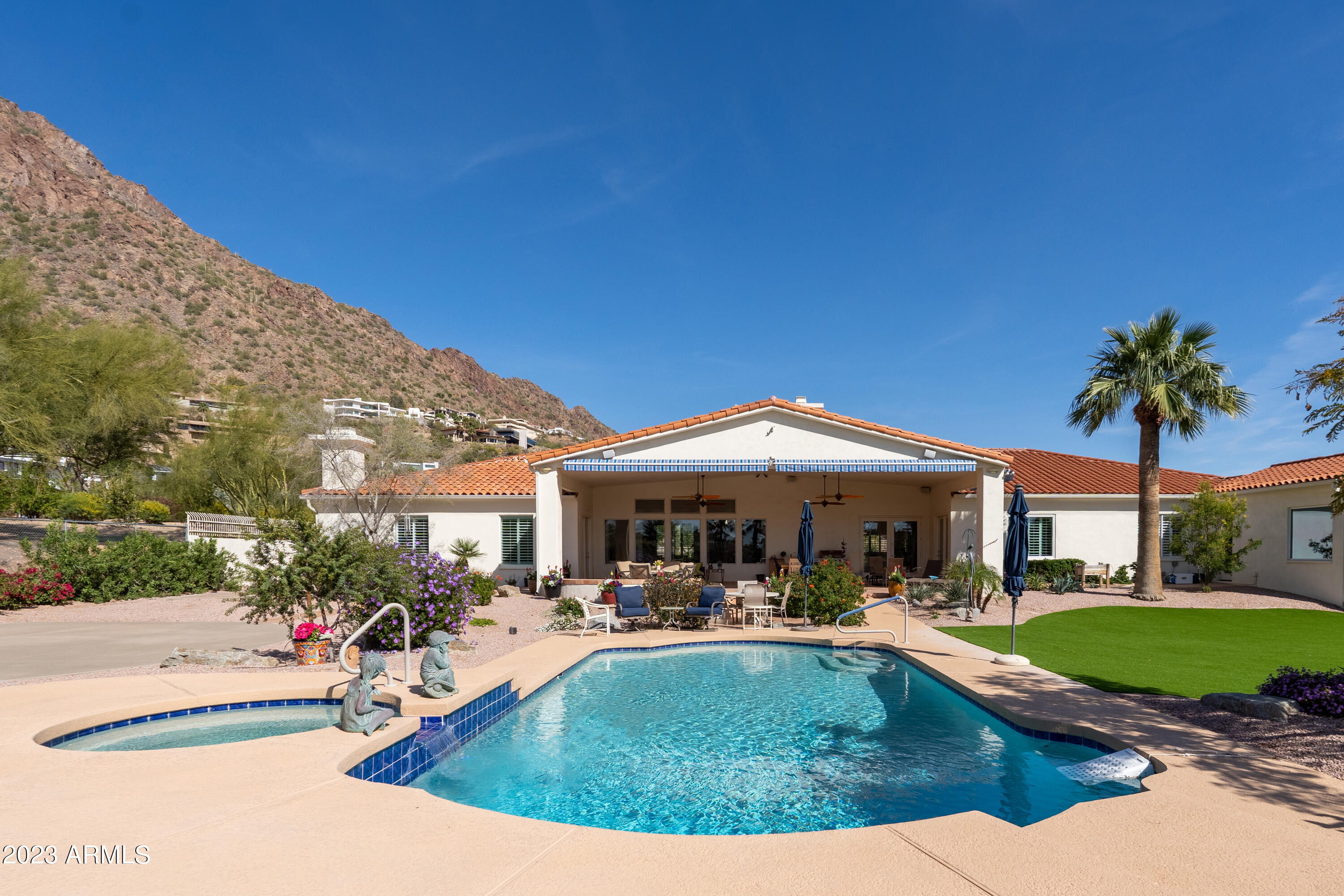 HIGHLANDS - Residential