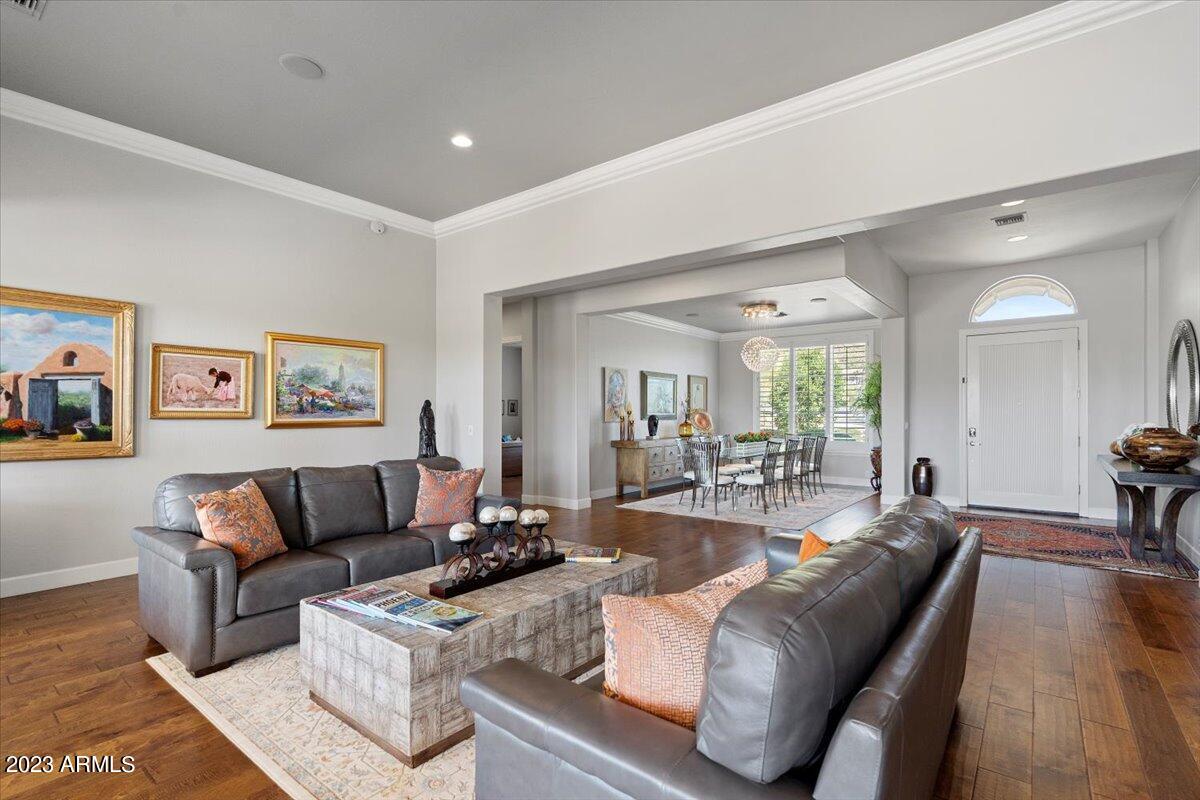 HIGHLANDS - Residential