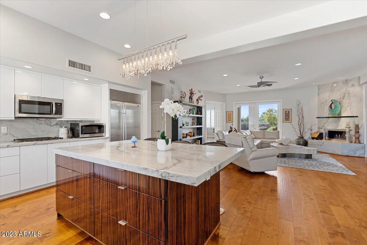 HIGHLANDS - Residential