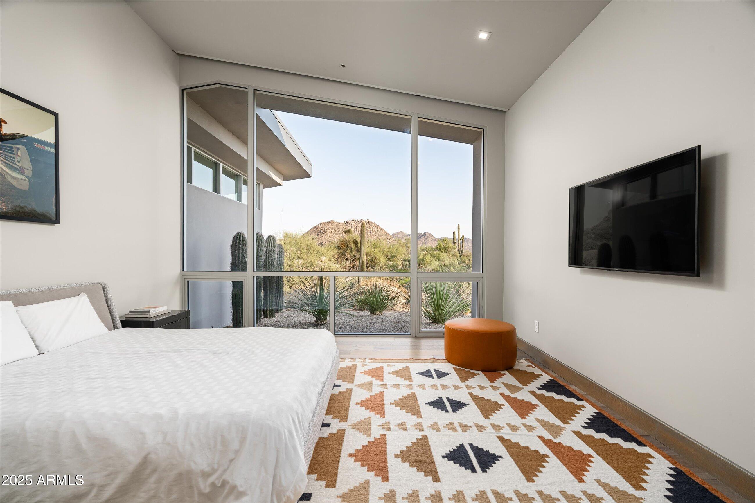 ESTANCIA - Residential