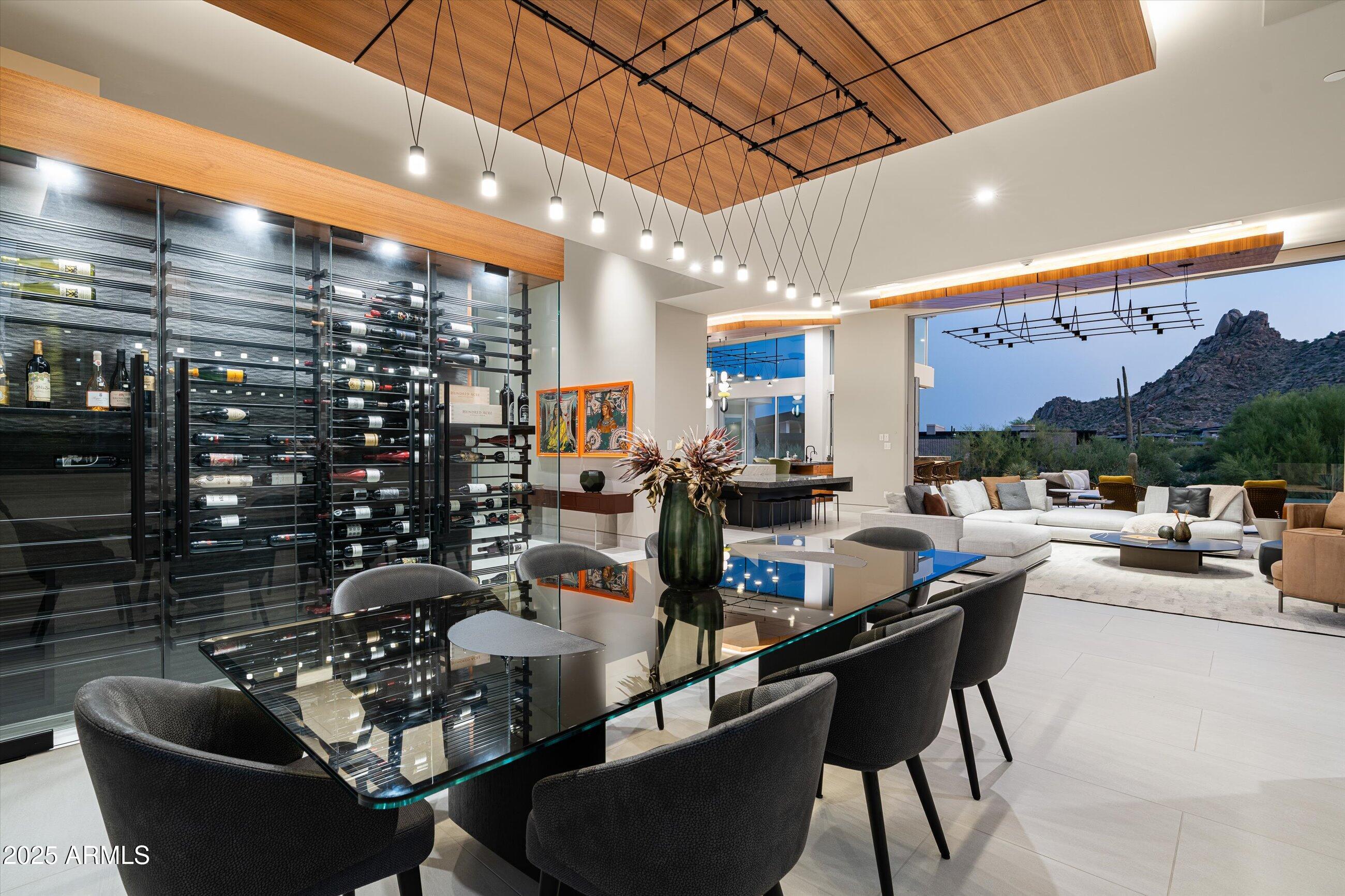ESTANCIA - Residential