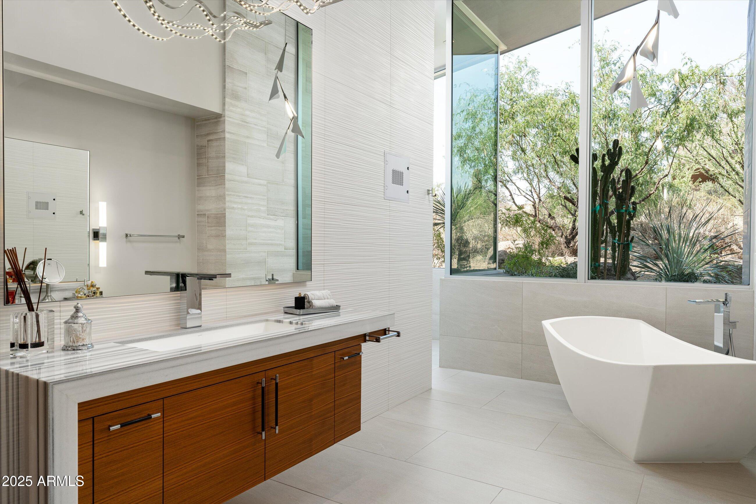 ESTANCIA - Residential