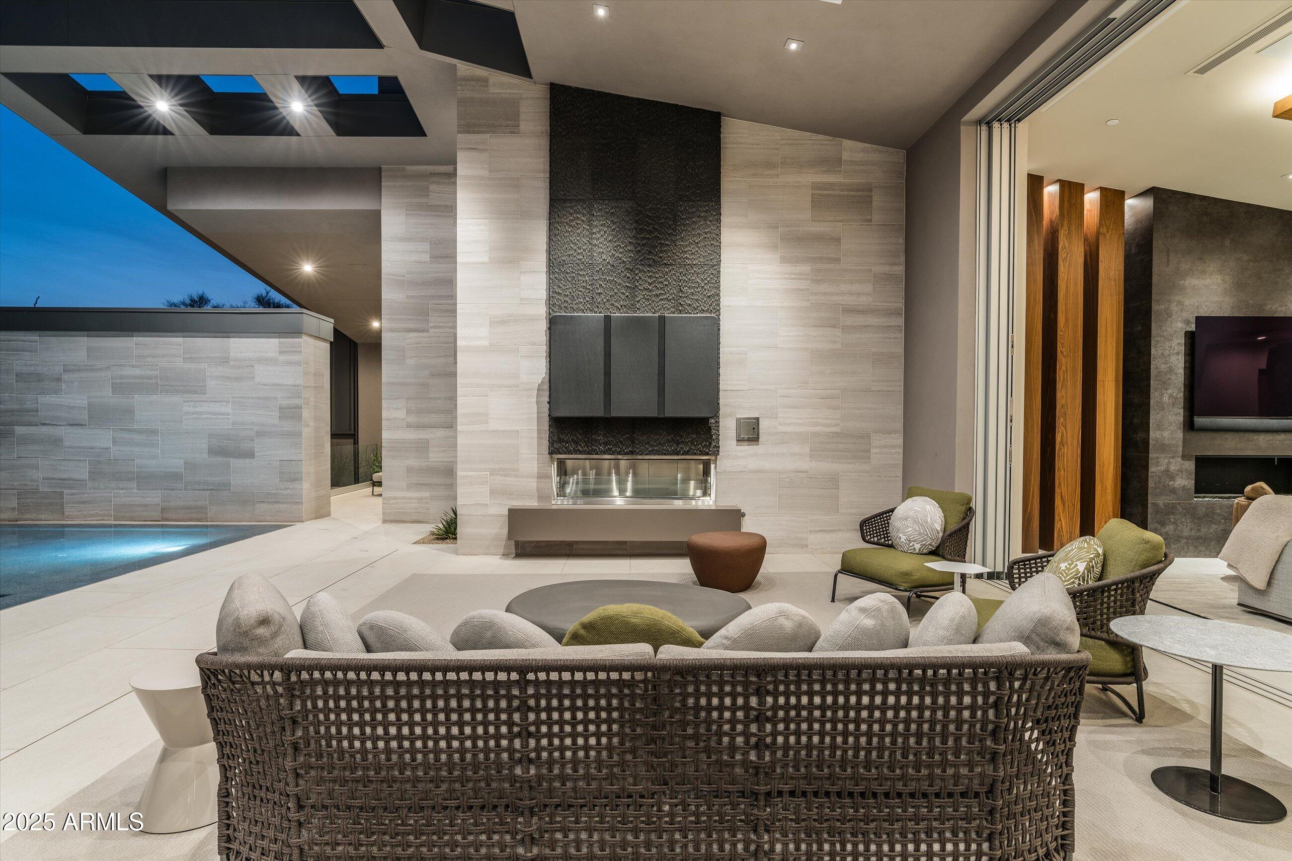 ESTANCIA - Residential