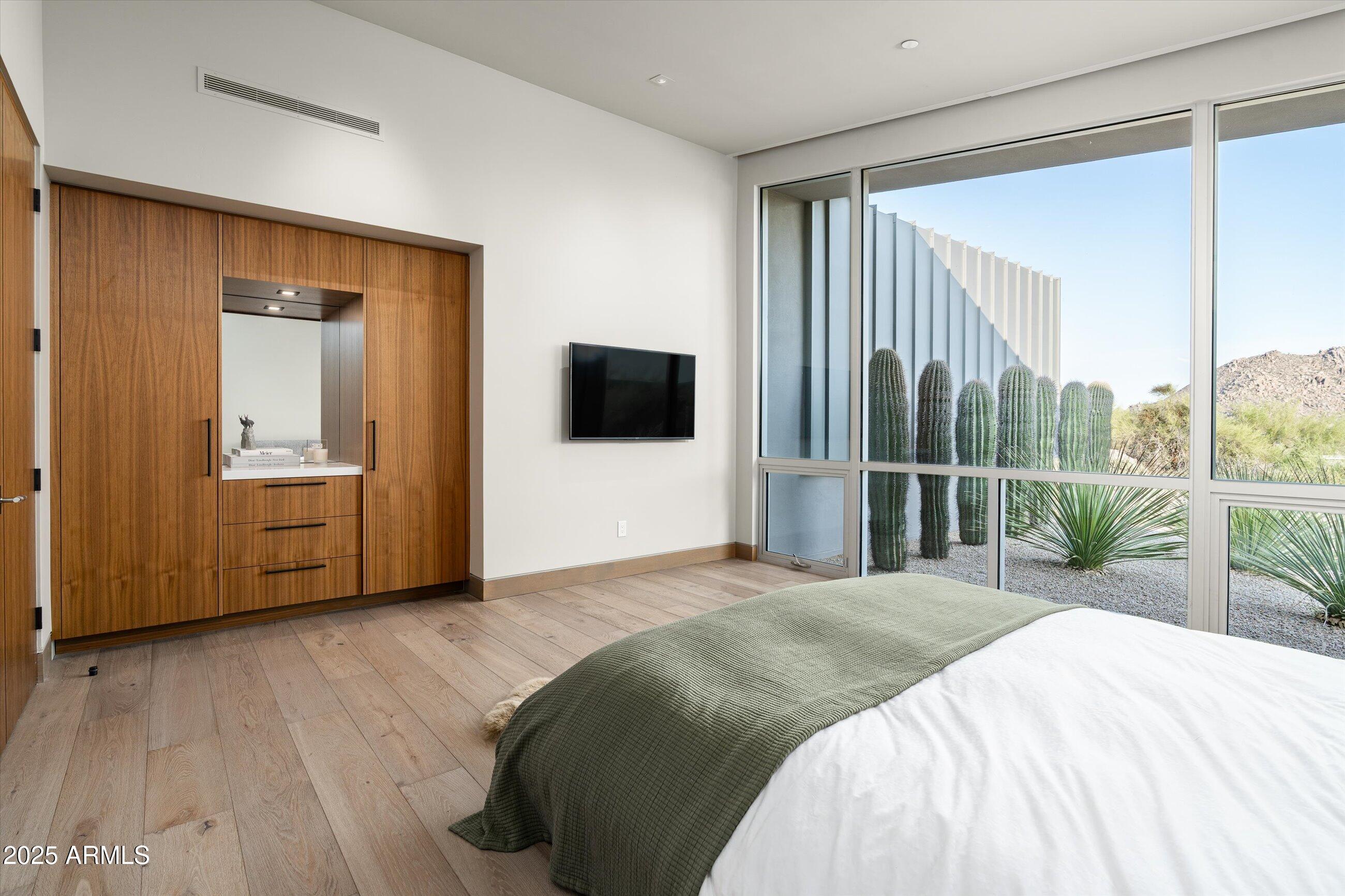 ESTANCIA - Residential
