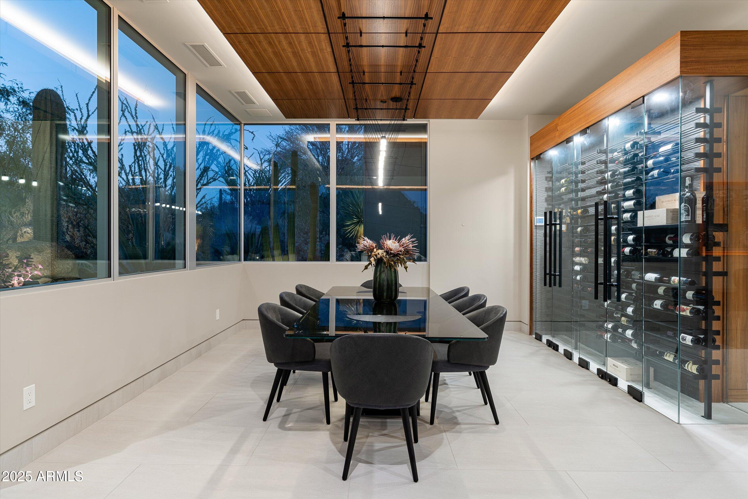 ESTANCIA - Residential