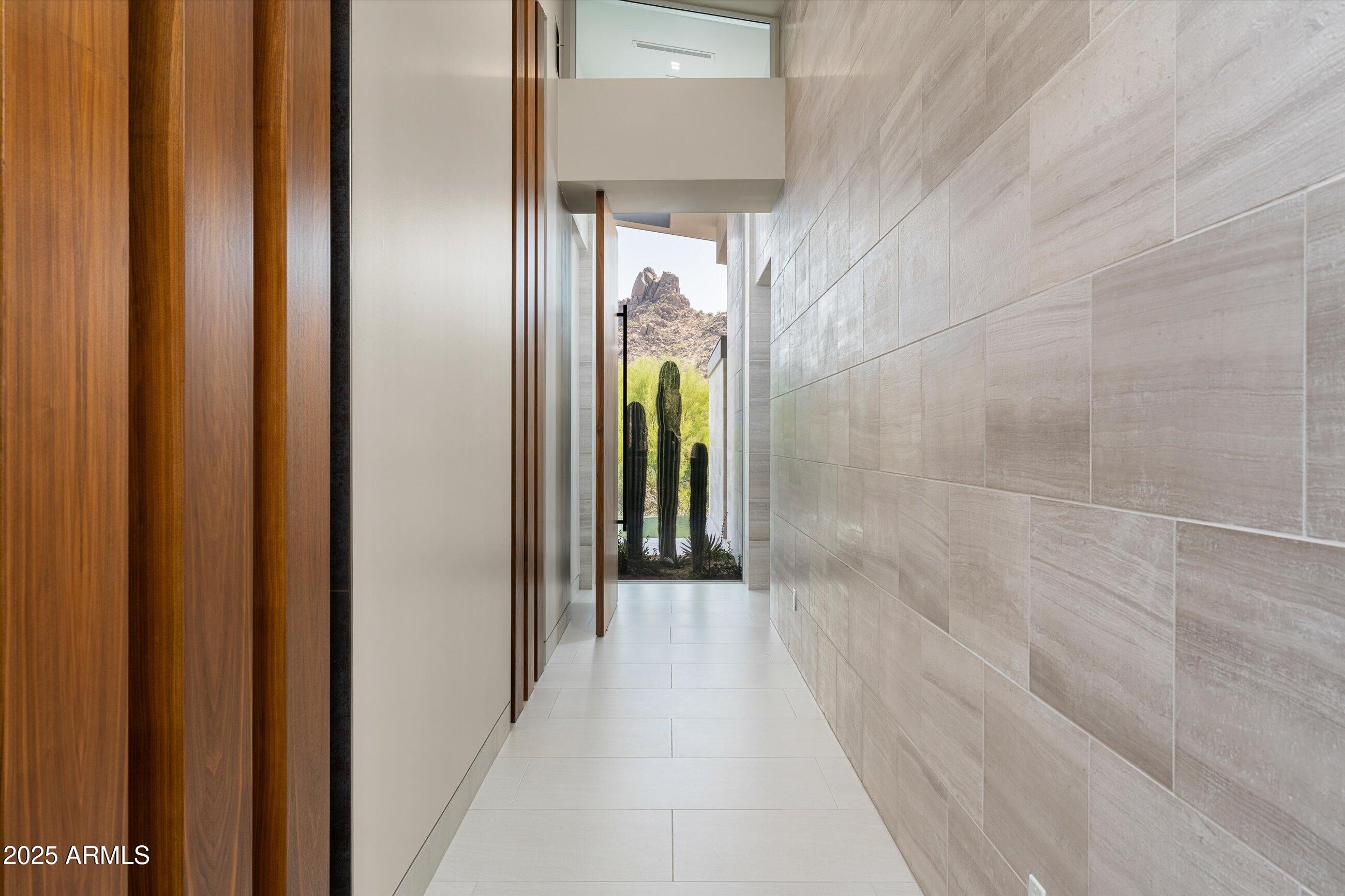 ESTANCIA - Residential